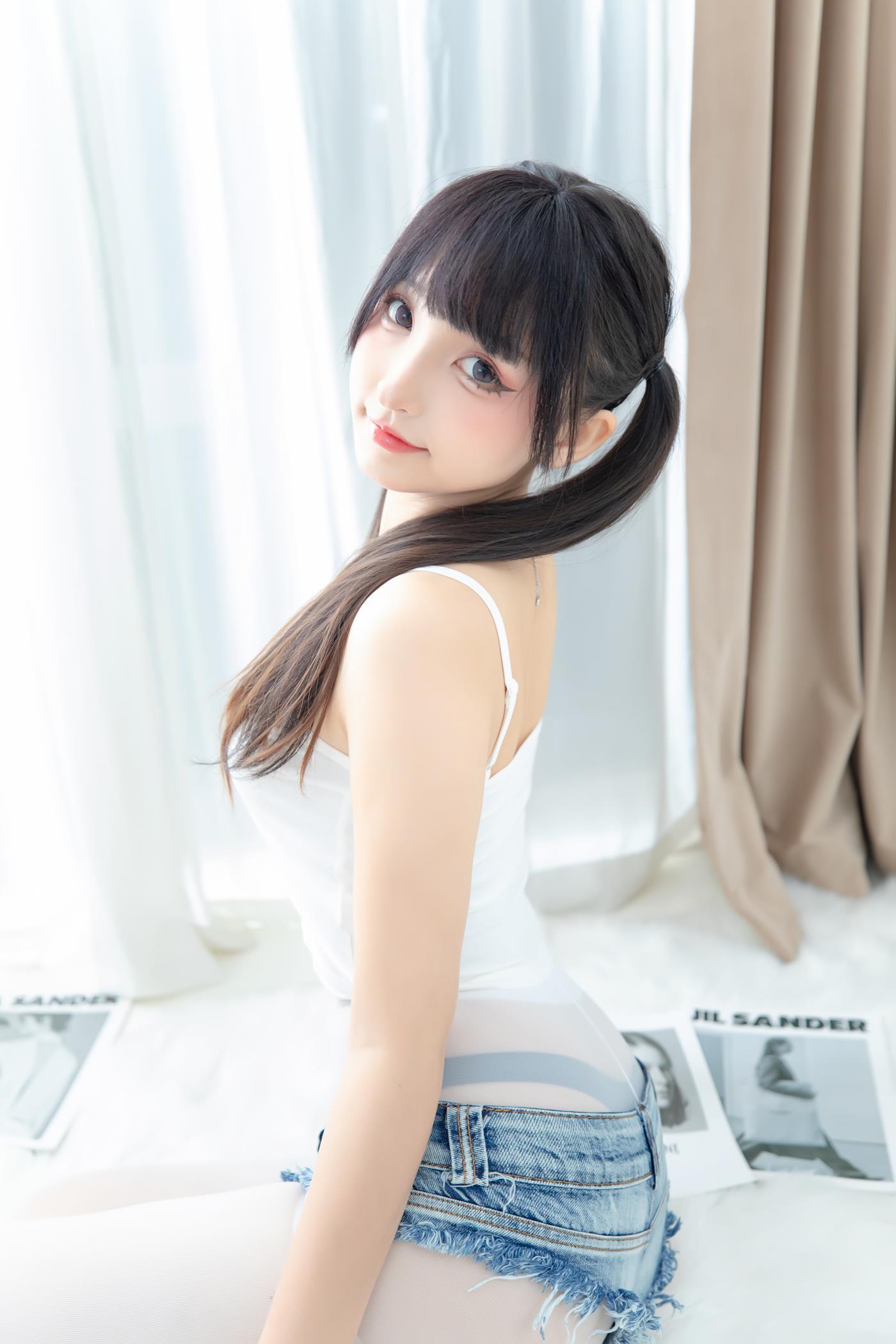 萝莉神楽板真冬  牛仔兔兔 [75P/152MB]