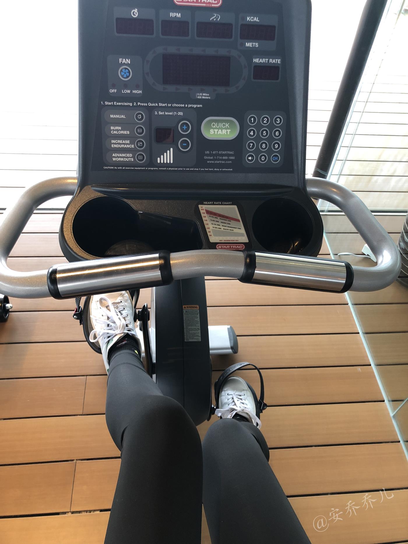 安乔乔儿(Nia乔乔)  健身房白袜[135P/468MB]