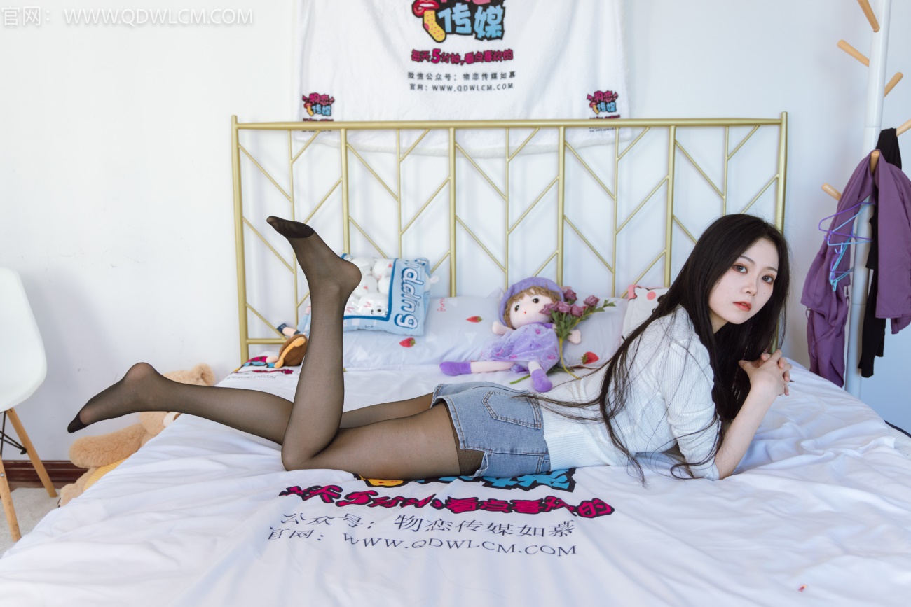 物恋传媒 NO.1327 康康-追光的星星[144P/1V/3.90GB]