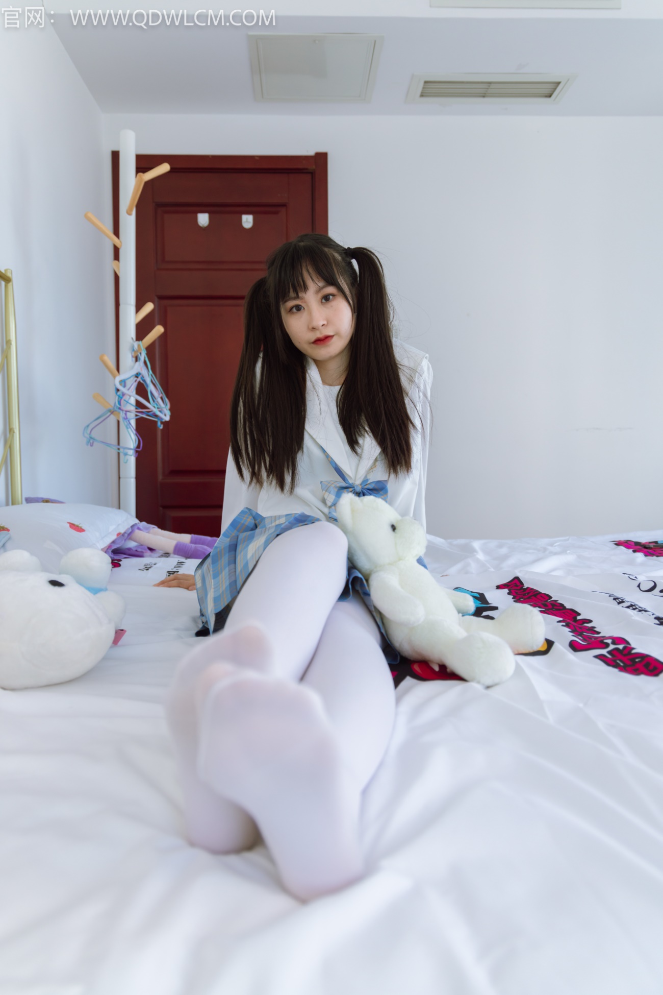 物恋传媒 NO.1342 兮兮-奔赴星空[180P/1V/4.72GB]