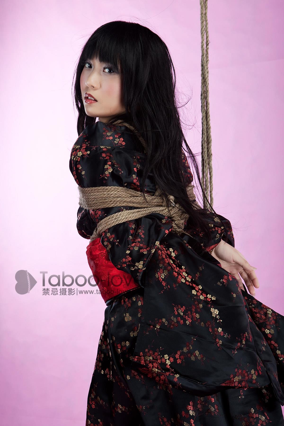 [禁忌摄影]Taboo-love NO.013 飞天的初体验[30P/13.3MB]