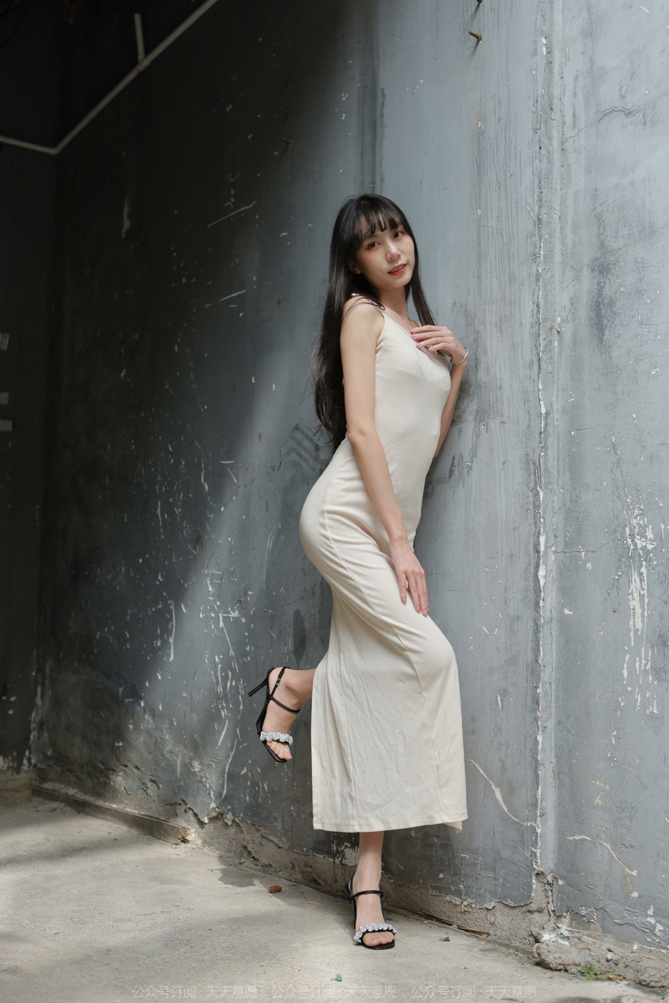 [IESS异思趣向] 耽丝 221101团团 [88P/99MB]