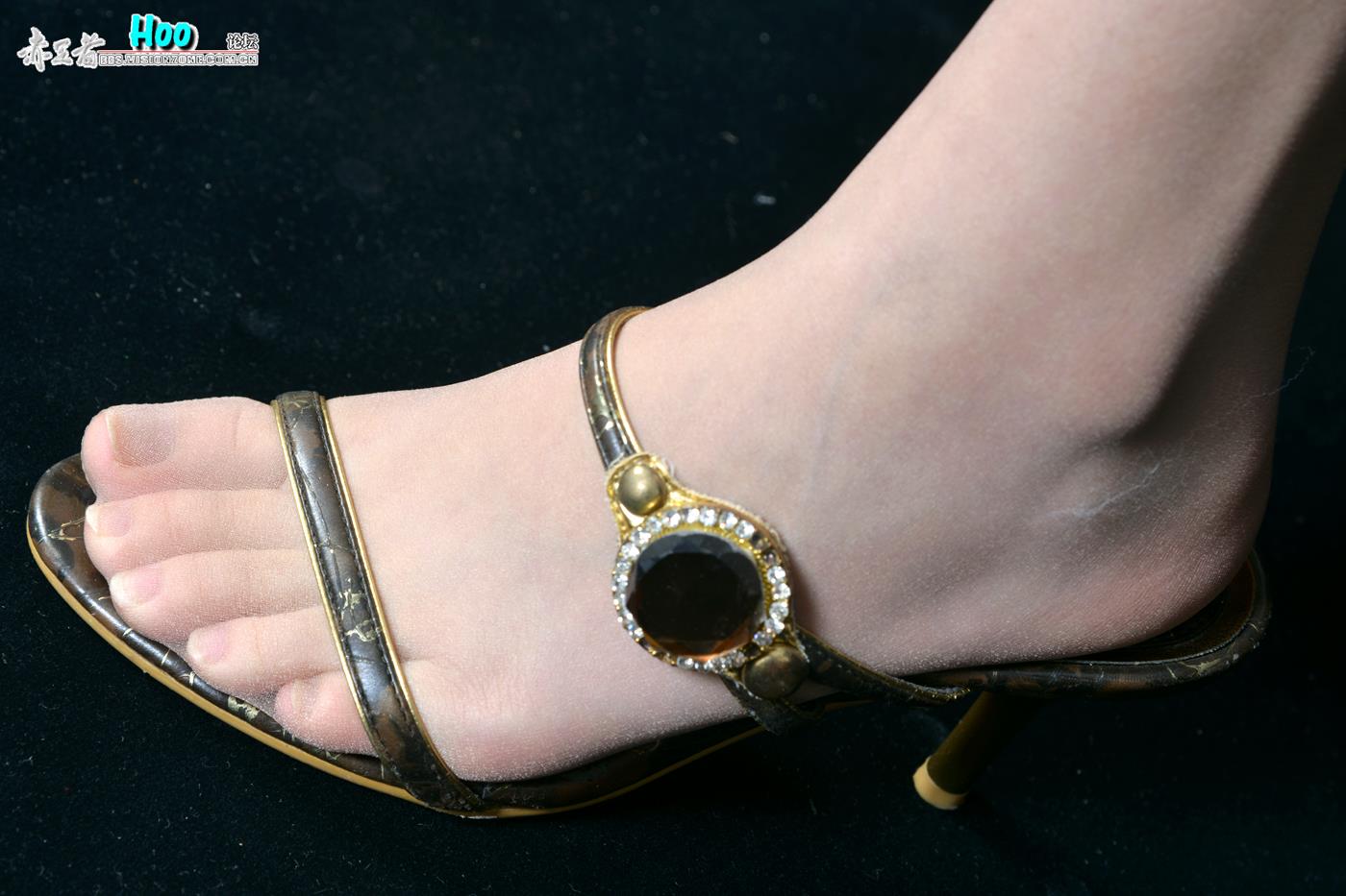 [赤足者]VOL.009 高清图集[26P/228MB]