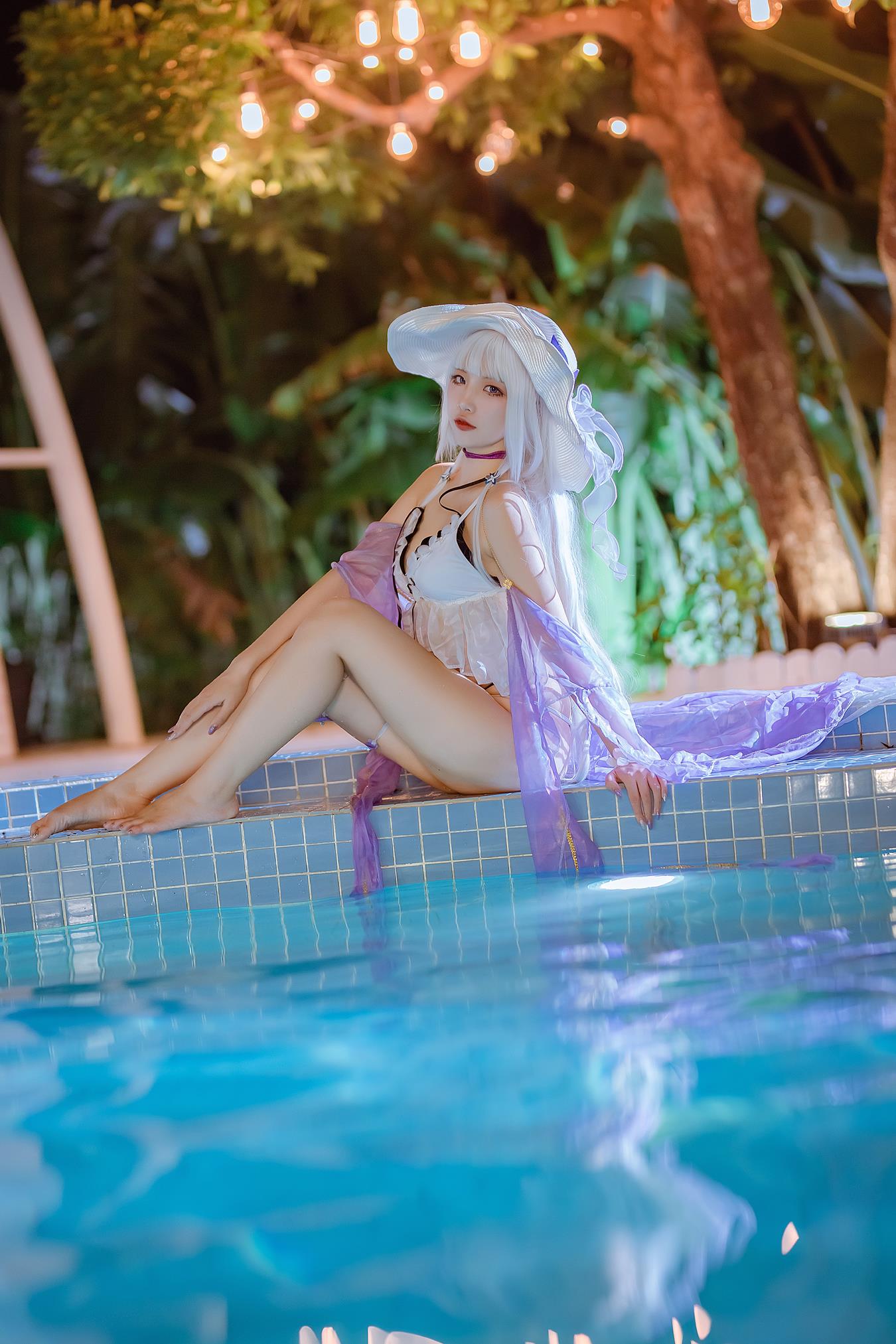 人气Coser二佐Nisa 碧蓝光辉泳装 [39P/290MB]