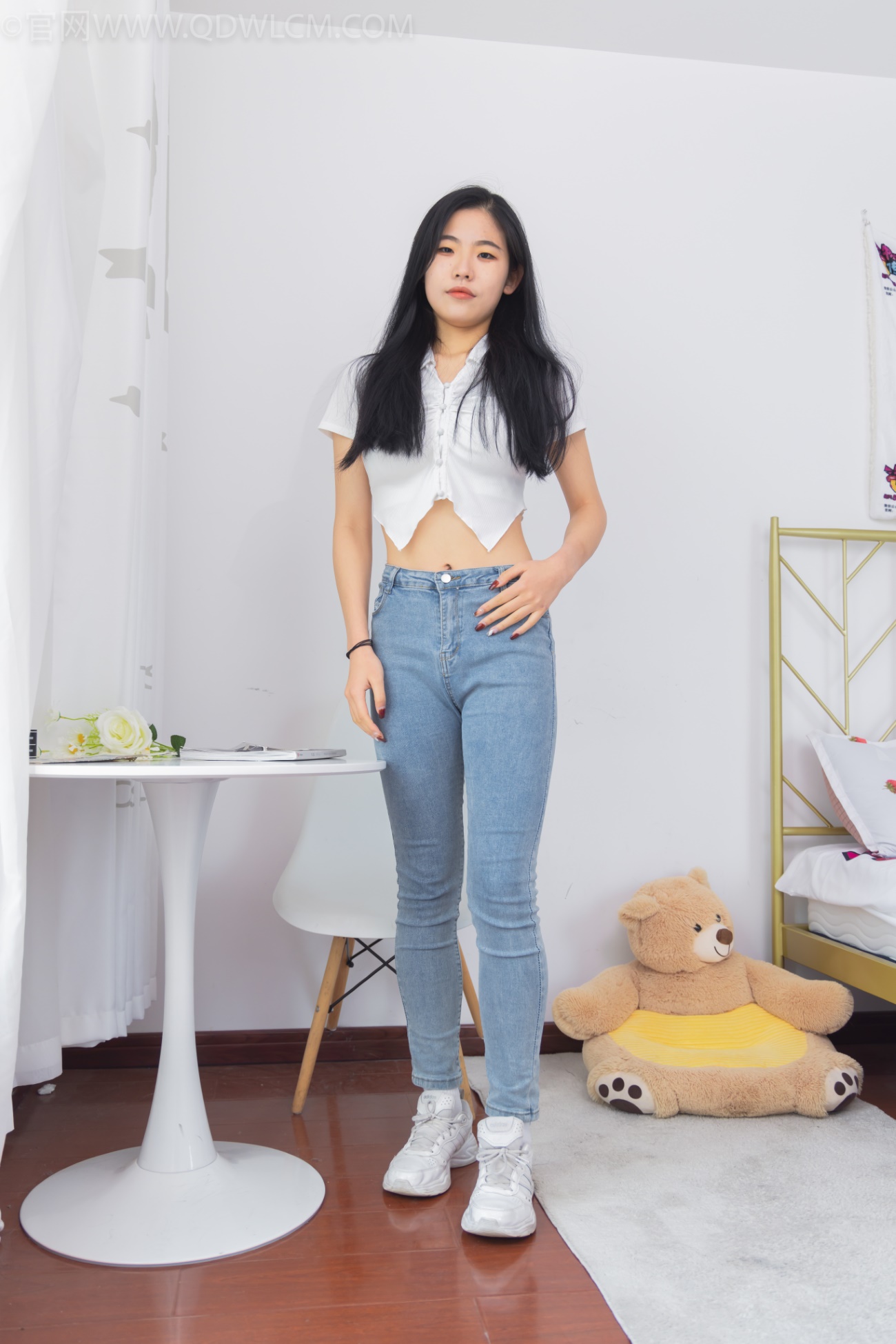 物恋传媒 NO.1398 穗穗-时光岁月[154P/1V/3.75GB]