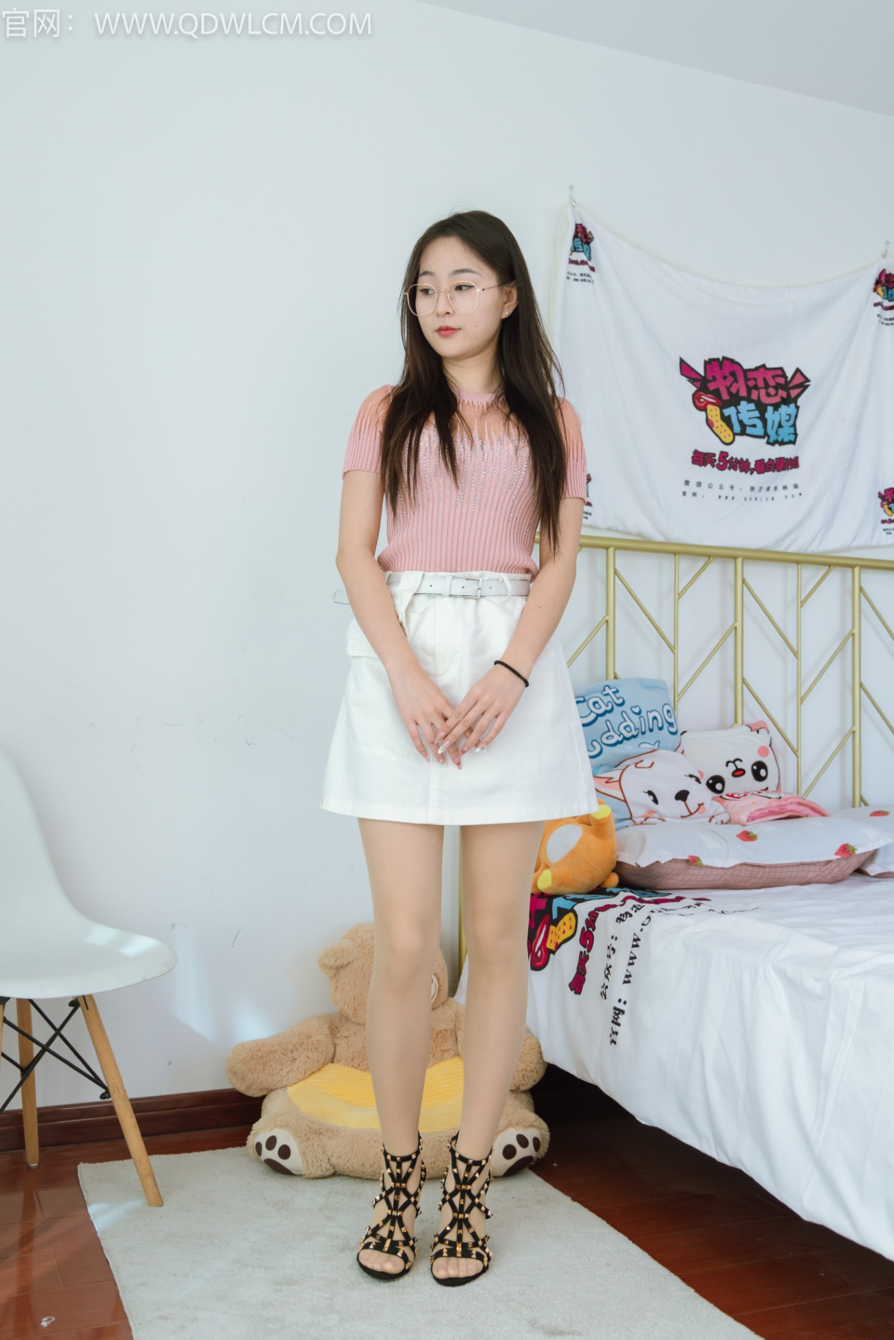 物恋传媒 NO.1394 美兔-带你去流浪[143P/1V/6.12GB]