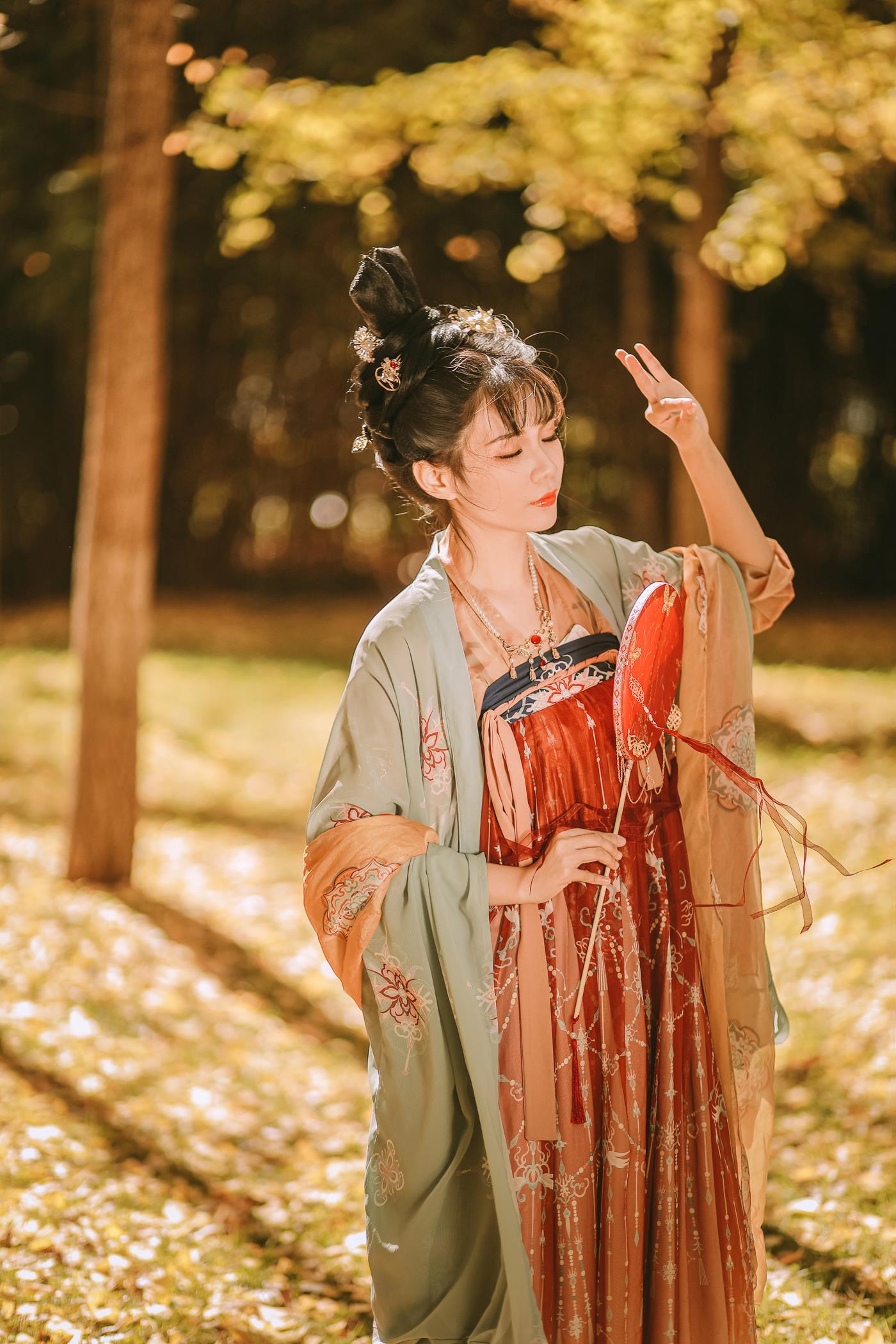 [YITUYU艺图语] 2022.01.24 秋风辞 大橘猫 [32P/128MB]