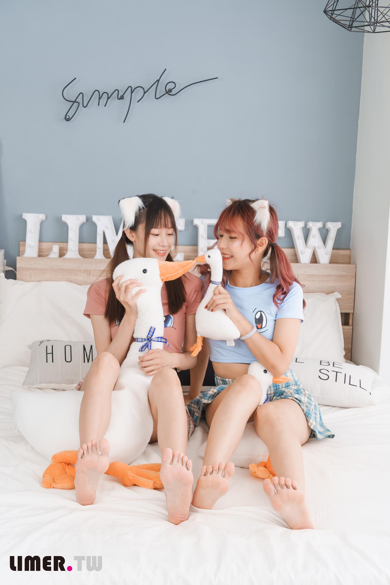 Limerence原创 NO.015 乐朵+小艾-裸足[158P/1V/3.18GB]