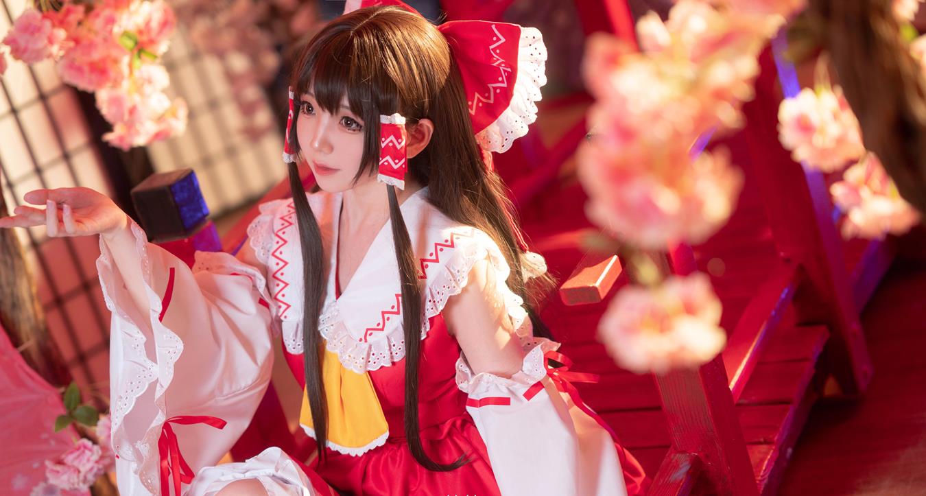 楚楚子w - 博丽灵梦[12P/150MB]