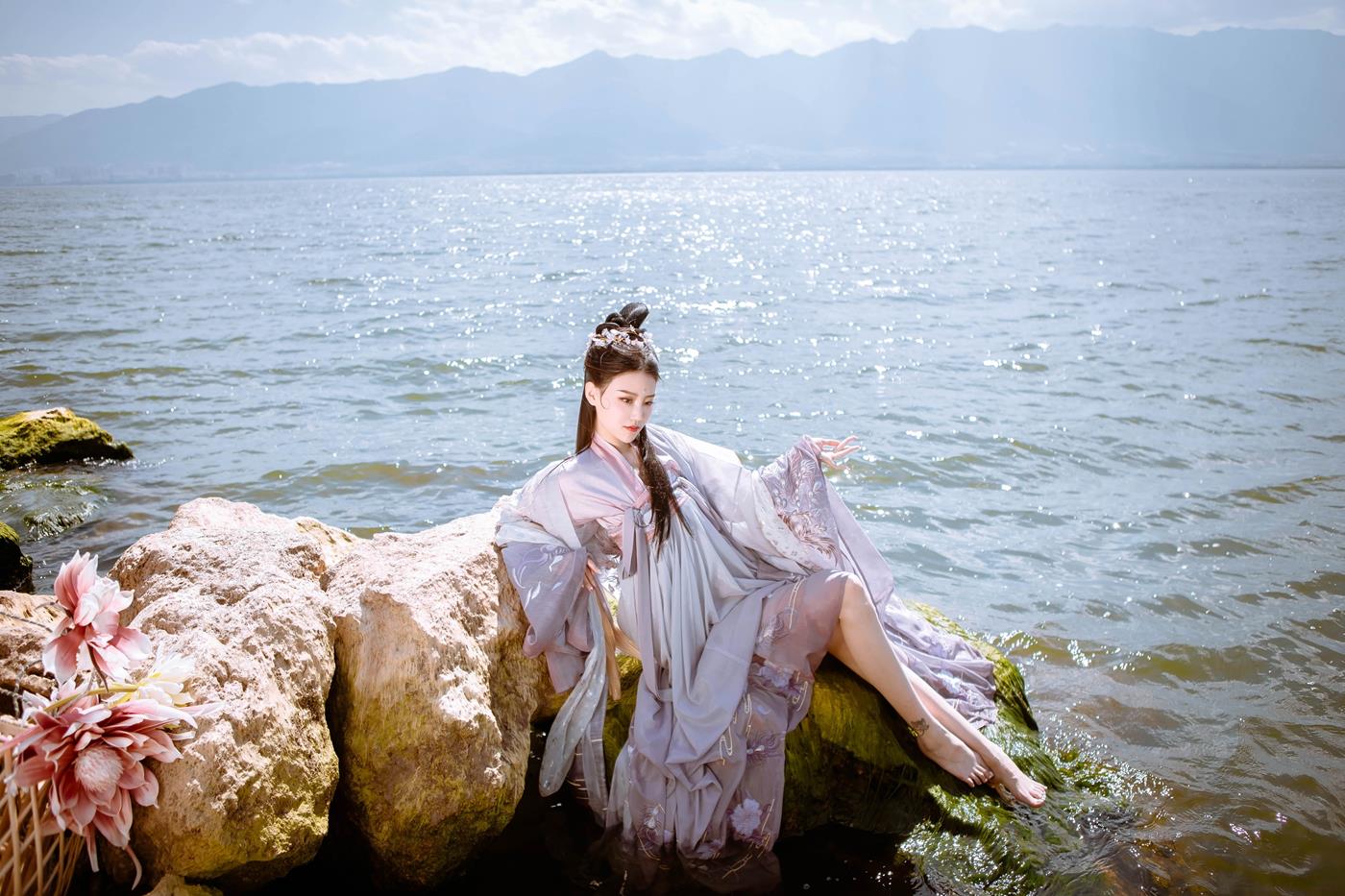 [YITUYU艺图语] 2022.02.06 南国有佳人 婷婷 [25P/53MB]