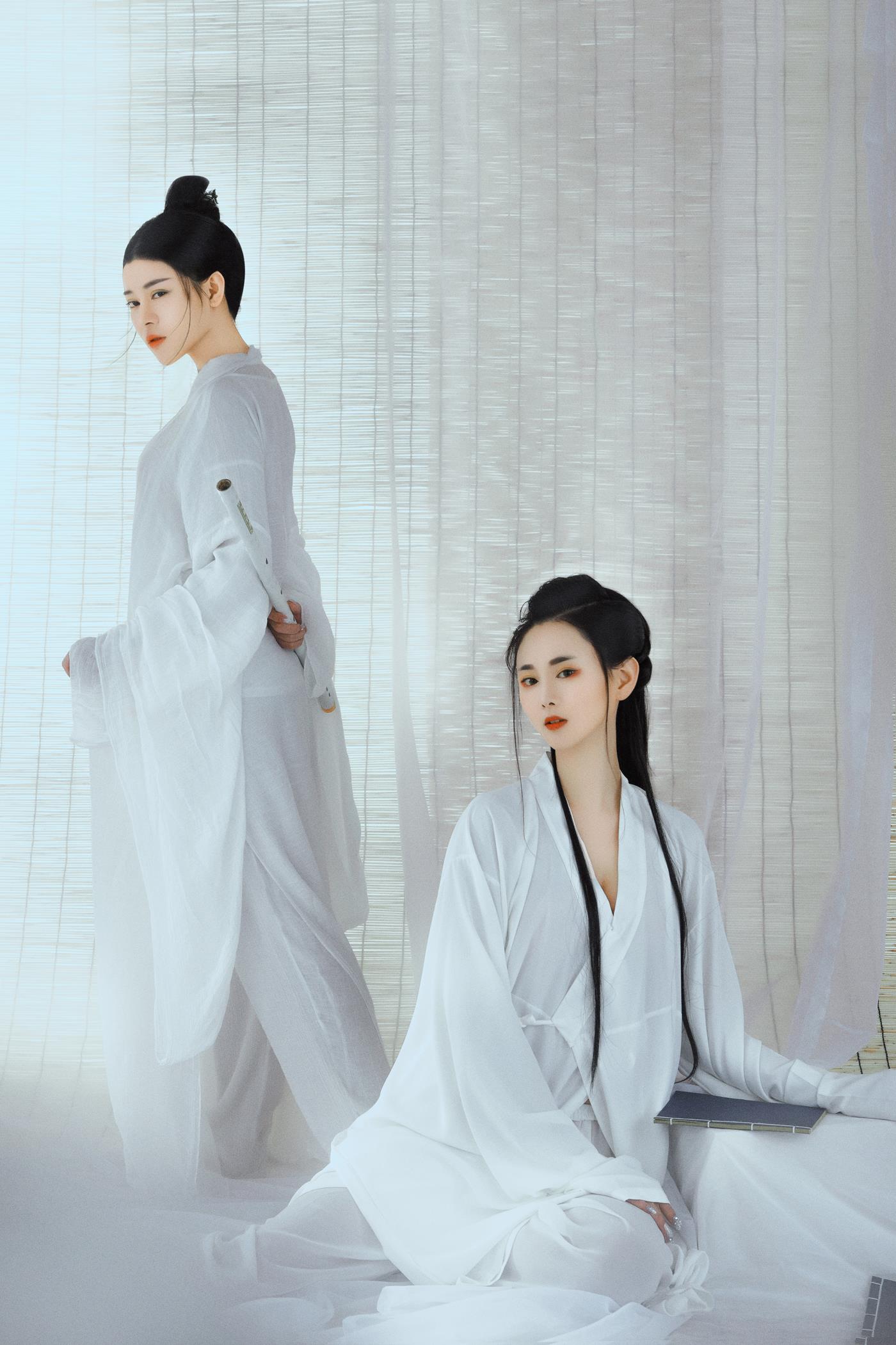 [YITUYU艺图语] 2022.01.29 双玉隐 欣宝 [19P/333MB]