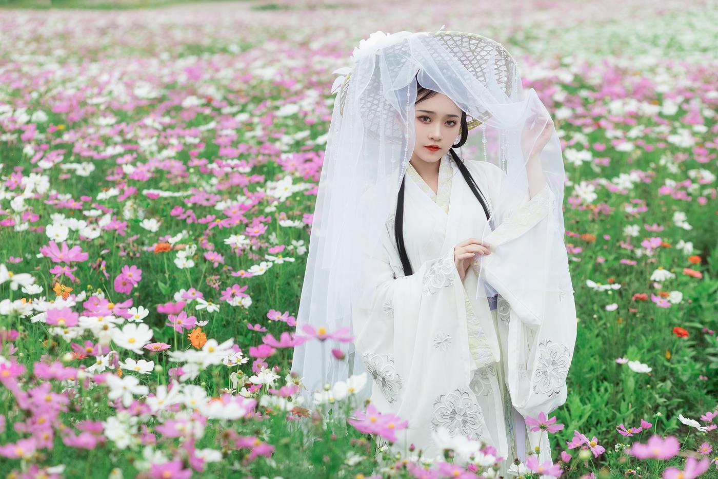 [YITUYU艺图语] 2022.01.30 山河远阔 人间烟火 芋圆圆鹅 [23P/508MB]