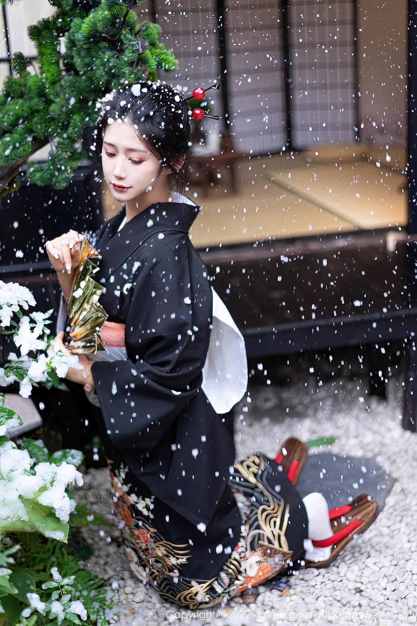 [Xiuren秀人网]2022.11.30 NO.5932 laura阿姣[74+1P/652MB]