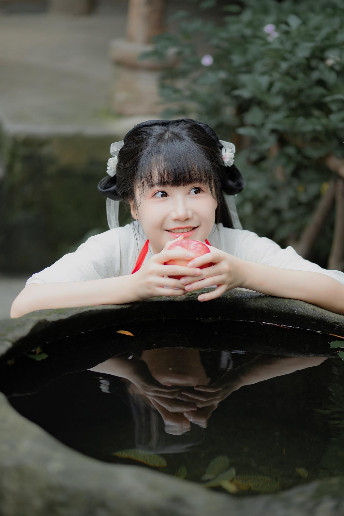 [YITUYU艺图语] 2022.01.18 豆蔻年华 周小兔呀 [23P/208MB]