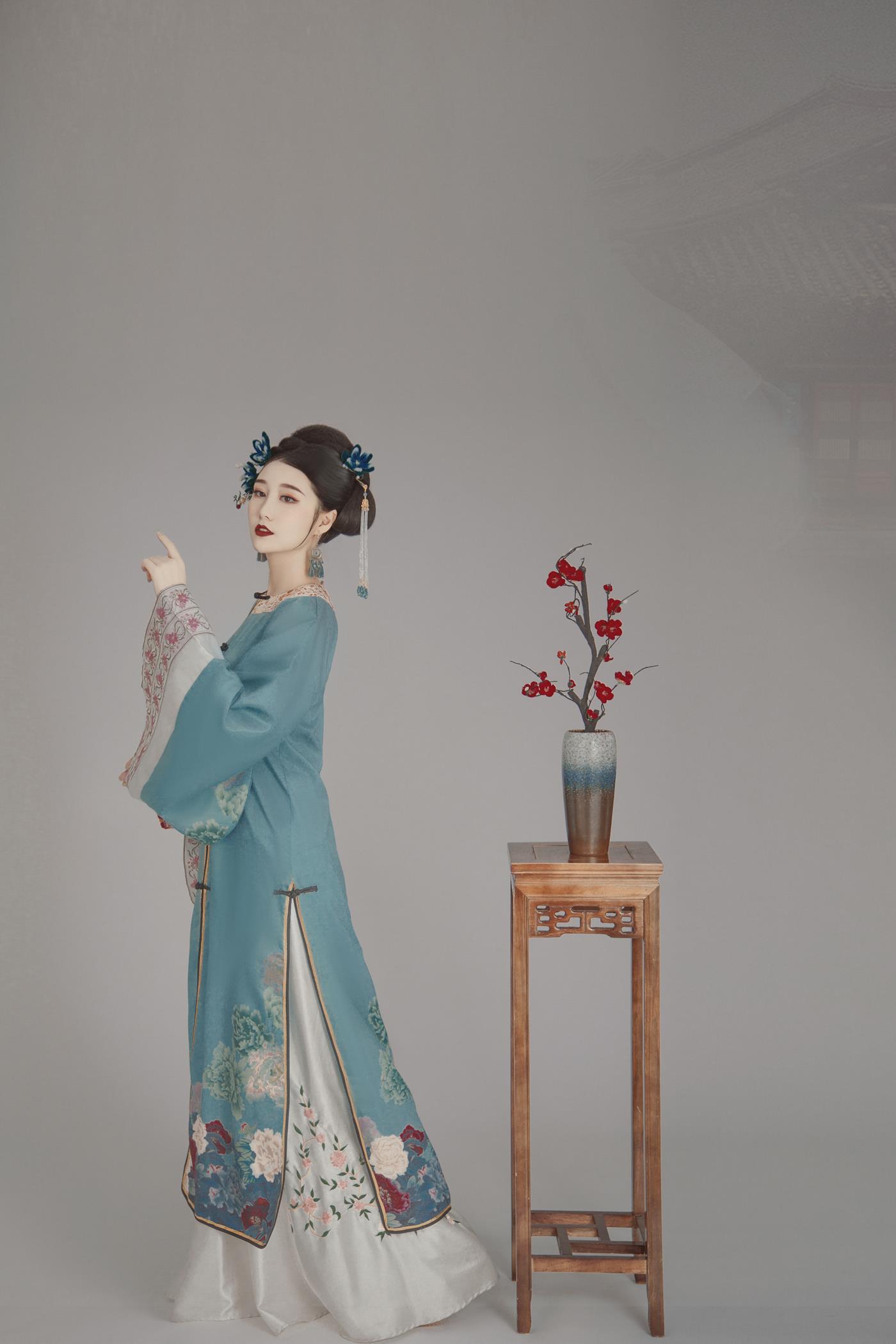 [YITUYU艺图语] 2022.01.21 云鬓翠 娜宝 [22P/508MB]