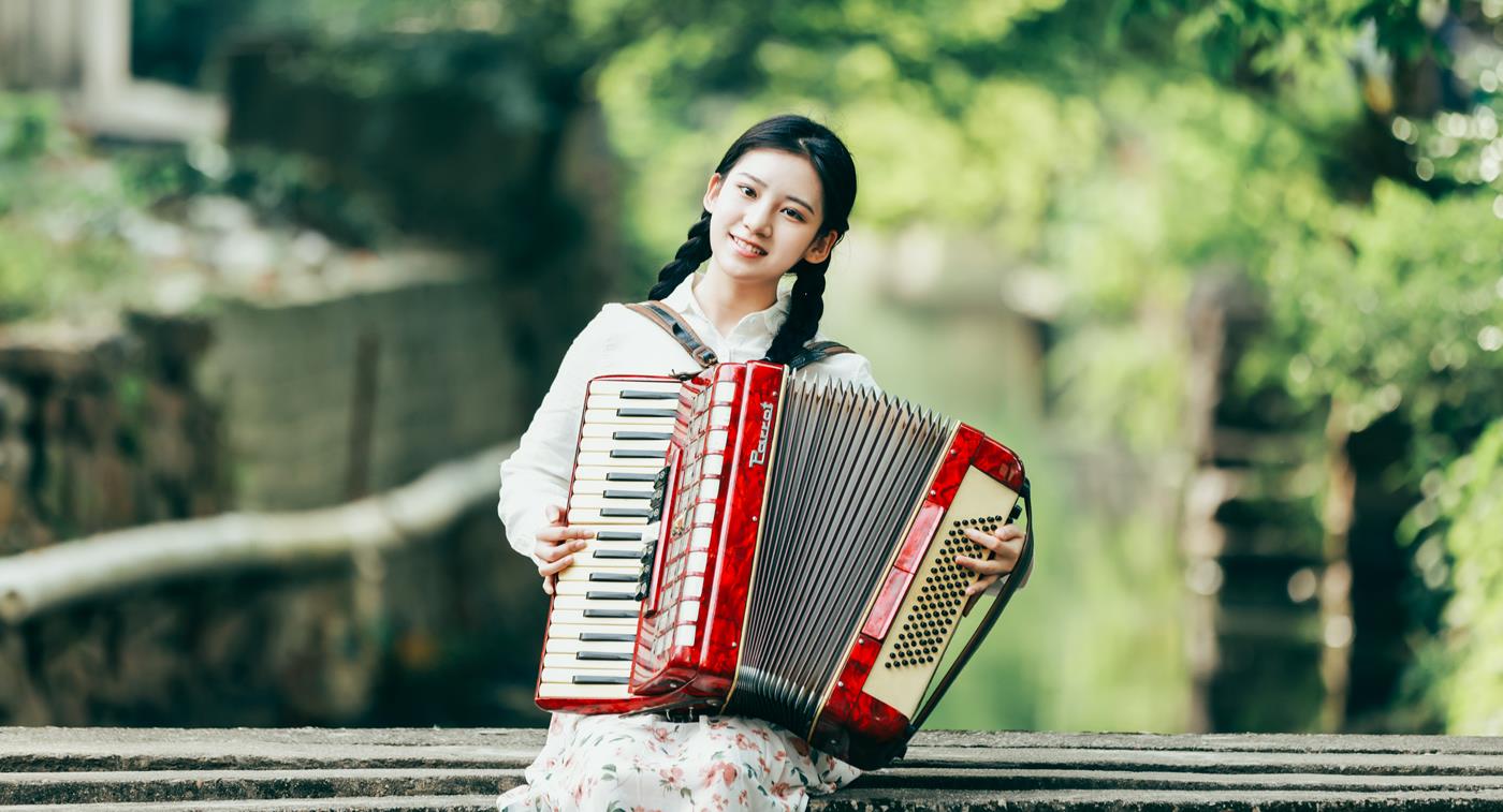 [YITUYU艺图语] 2022.01.25 你好李焕英 猫仙 [22P/335MB]