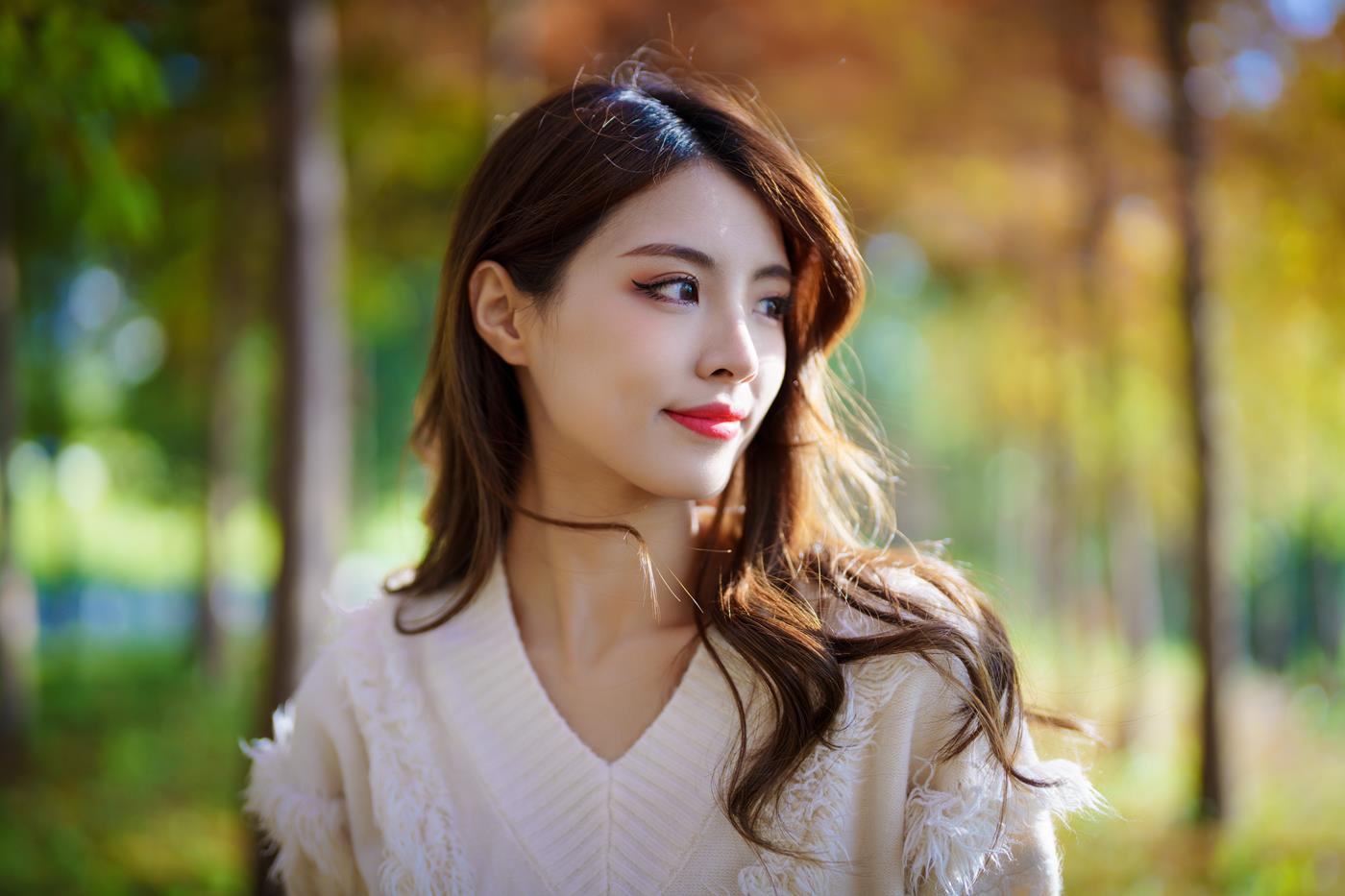 [YITUYU艺图语] 2022.02.03 一叶知秋，秋日水杉树，红色烂漫 滕静 [50P/1.01G]