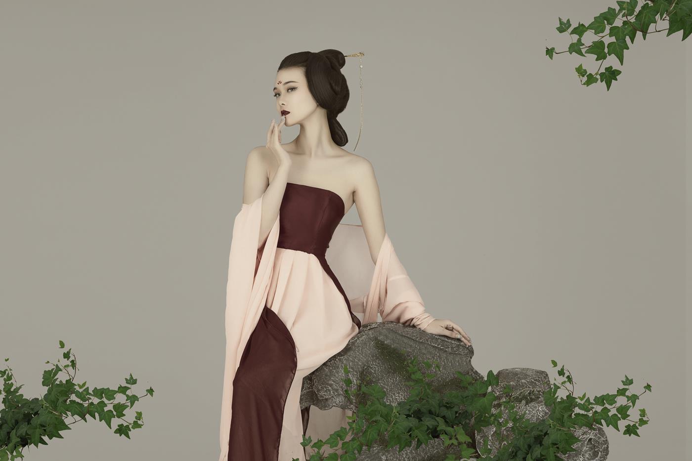 [YITUYU艺图语] 2022.02.03 折轻扇 欣宝 [23P/257MB]