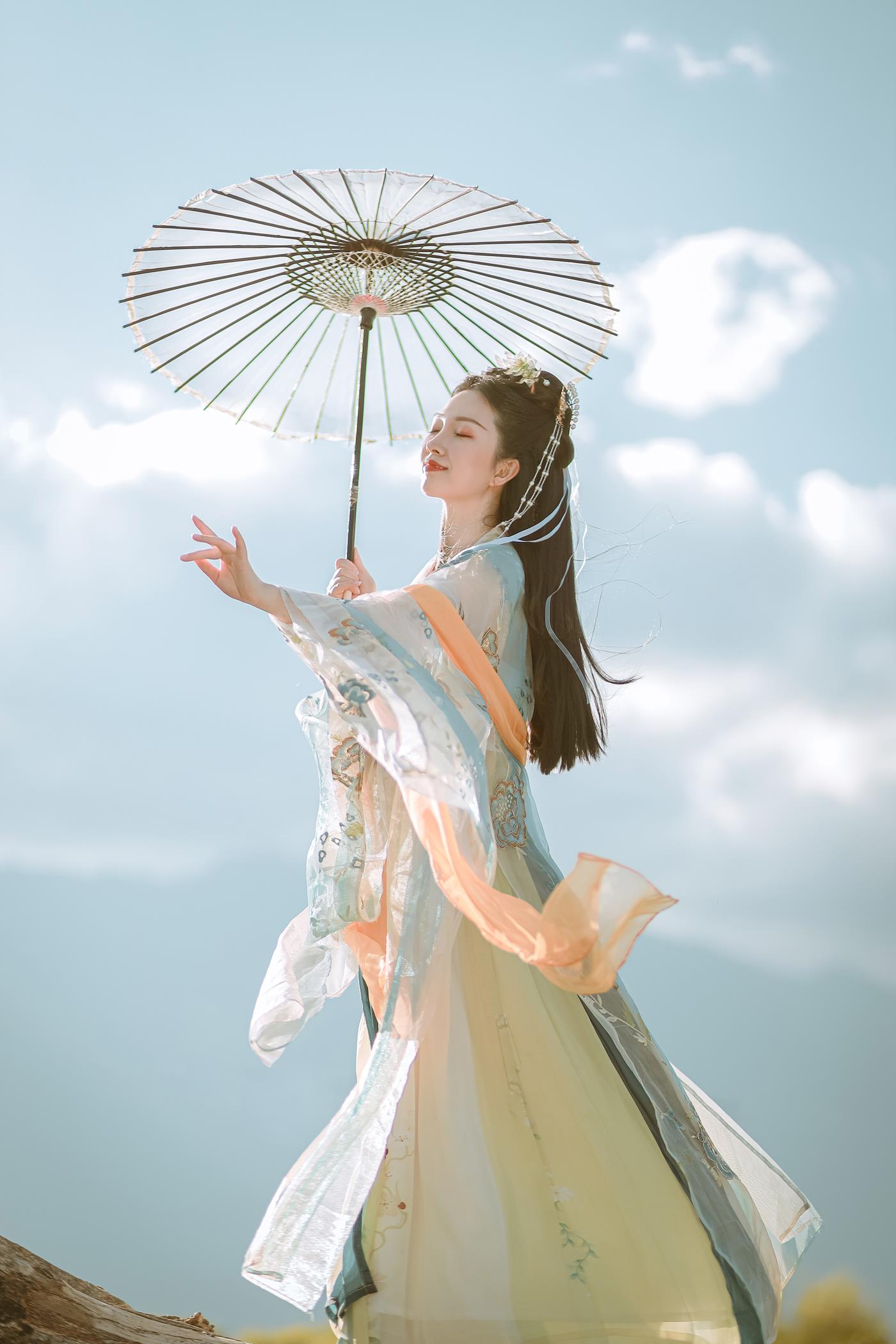 [YITUYU艺图语] 2022.02.05 玉肌伴轻风 阿兰 [24P/74MB]