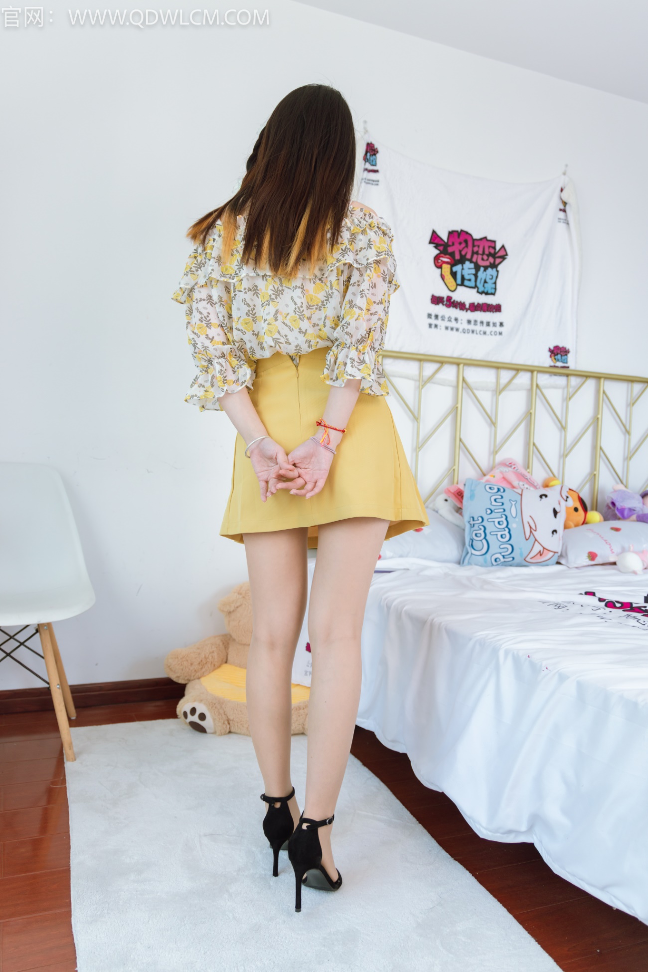 物恋传媒 NO.1354 挽挽-爱笑的眼睛[139P/1V/6.13GB]