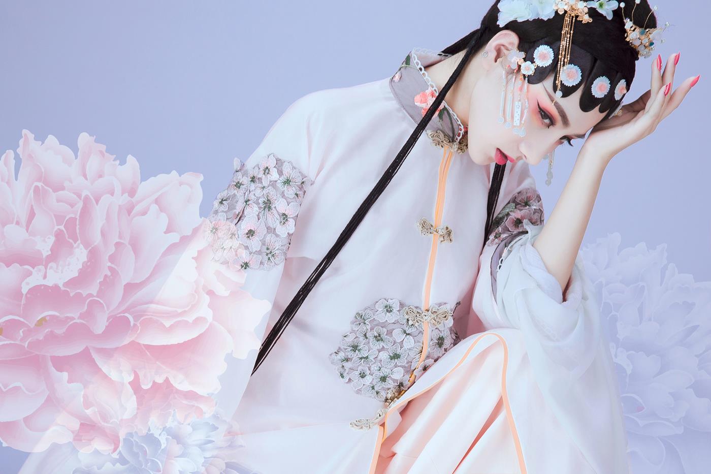 [YITUYU艺图语] 2022.02.10 花无尘 唯宝 [22P/271MB]