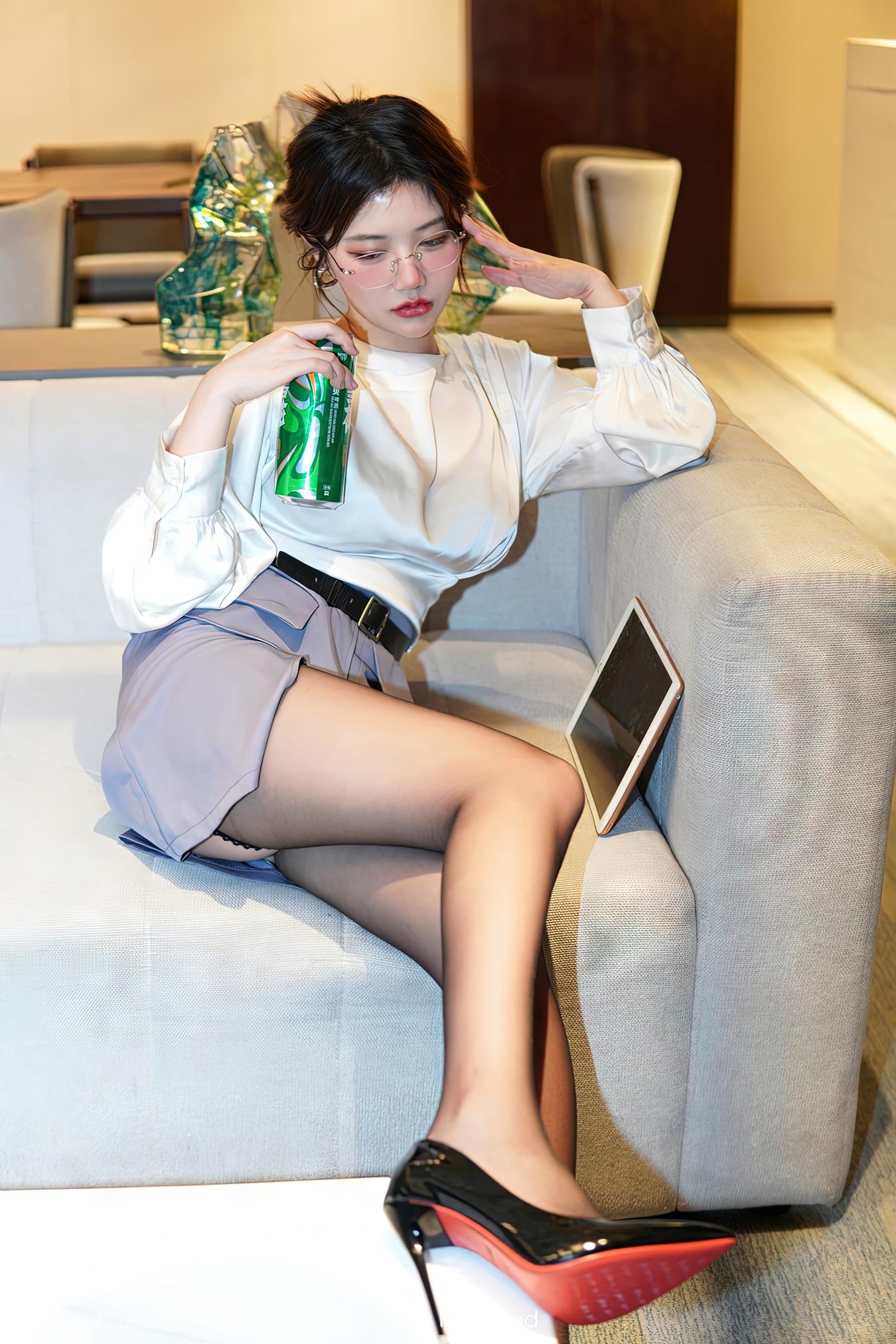 [Xiuren秀人网]2022.12.22 NO.6028 奈奈子[79+1P/695MB]