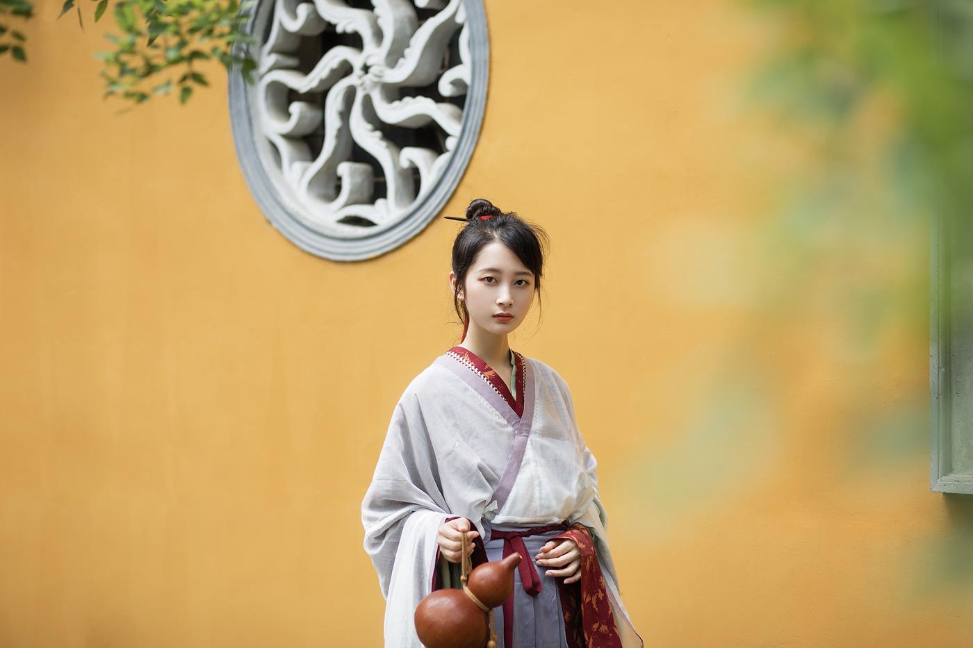 [YITUYU艺图语] 2022.01.27 叶底藏花一度 梦里踏雪几回 五月 [23P/524MB]