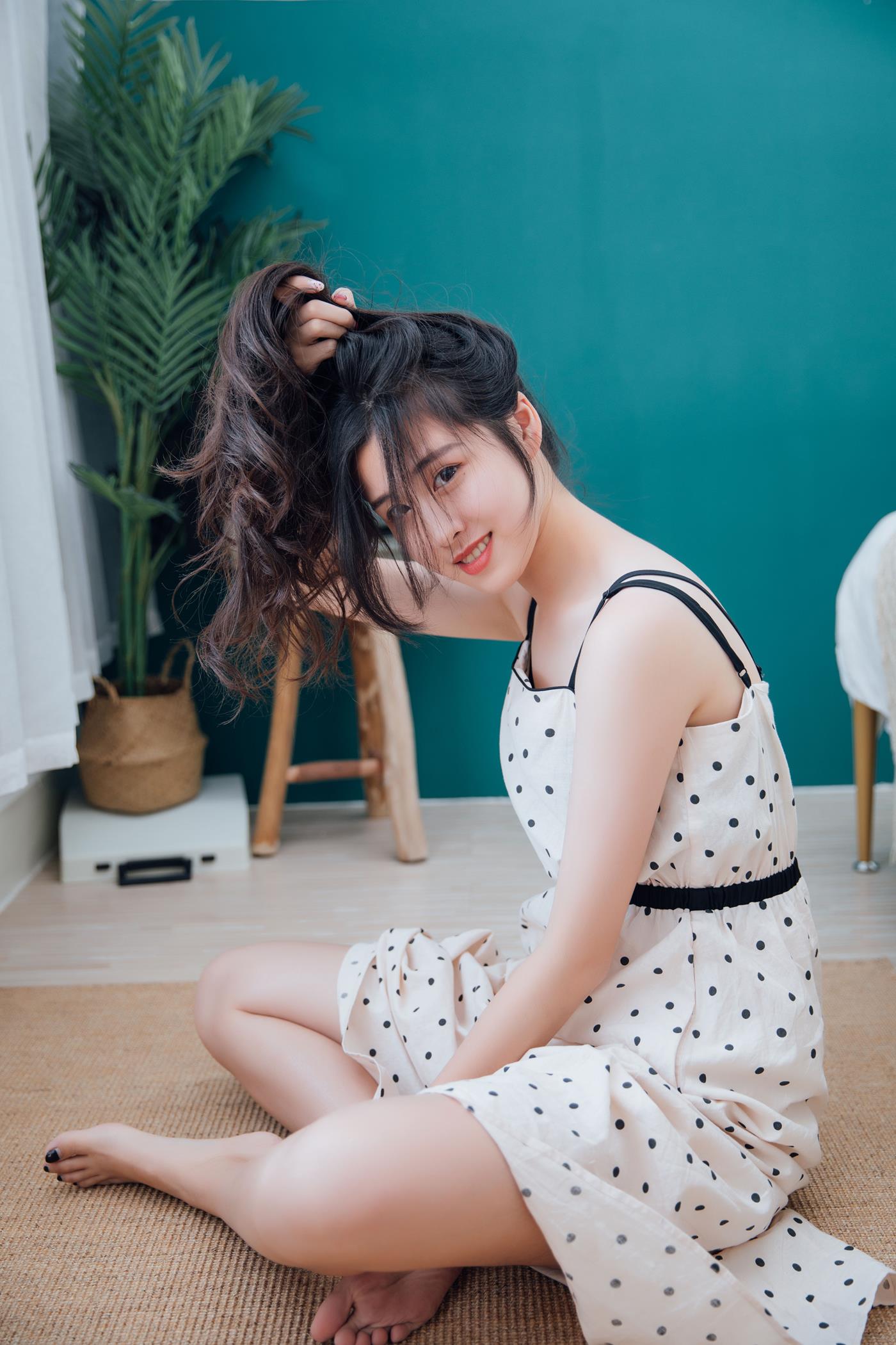 [YITUYU艺图语] 2022.02.06 那年夏天 思婷 [26P/82MB]