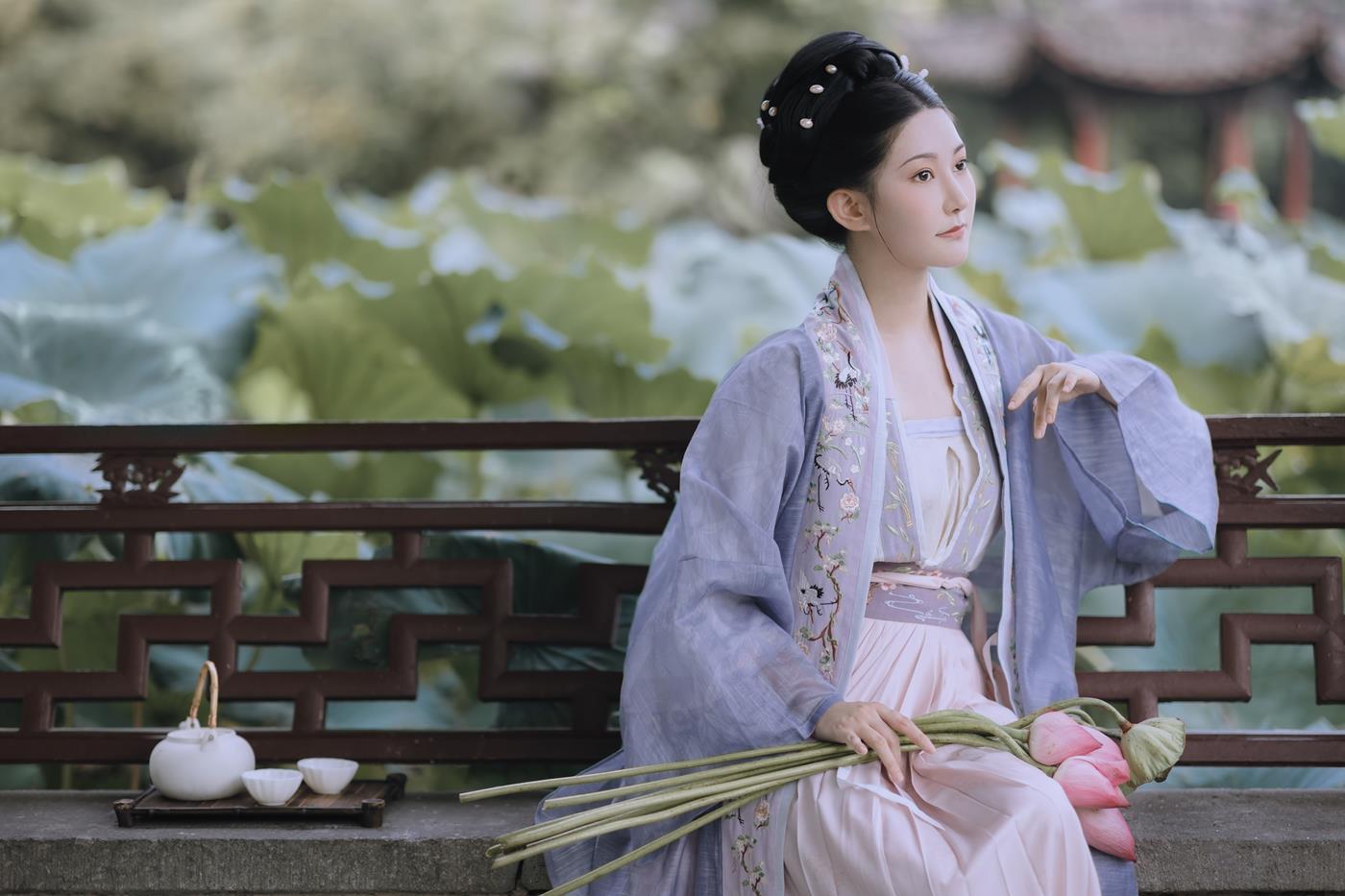 [YITUYU艺图语] 2022.01.19 采莲女 饼饼 [27P/175MB]