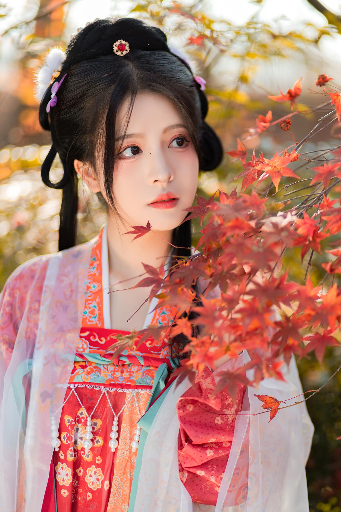 [YITUYU艺图语] 2022.01.24 枫林晚 柚子 [32P/408MB]