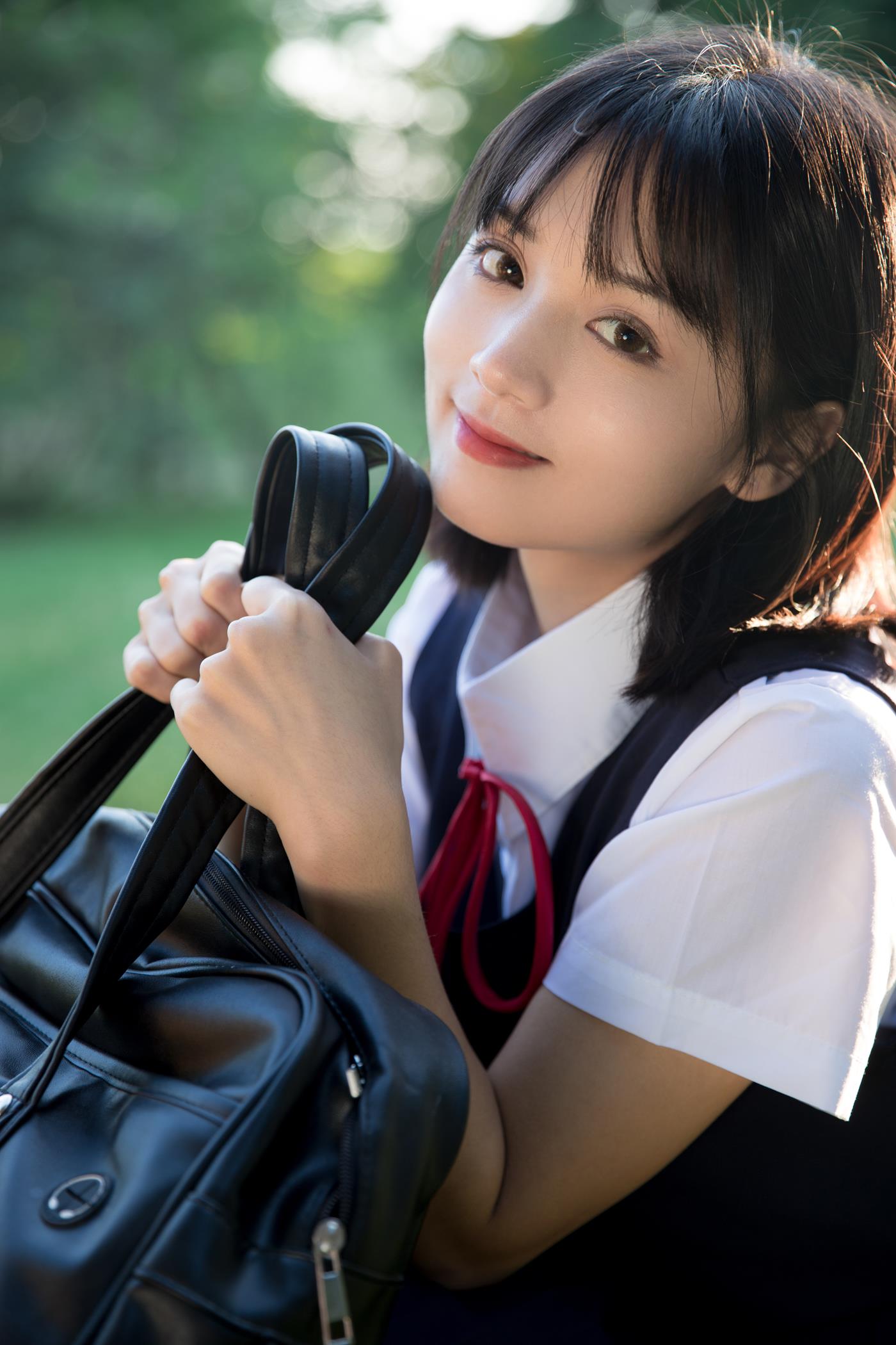 [YITUYU艺图语] 2022.01.27 少女的心思 雨文 [37P/504MB]