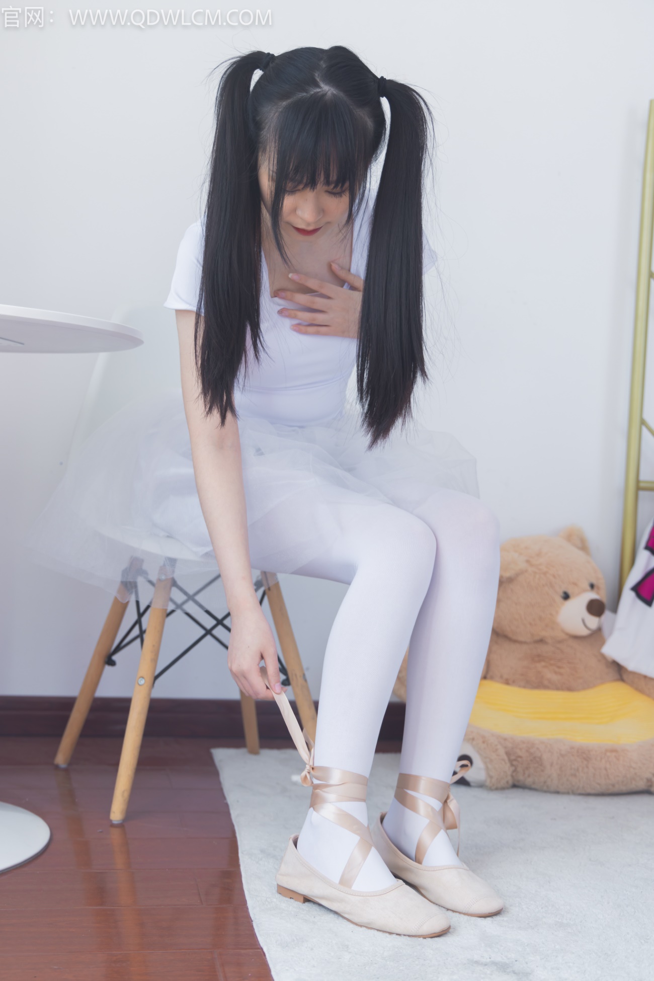 物恋传媒 NO.1361 兮兮-梦幻芭蕾[151P/1V/3.17GB]