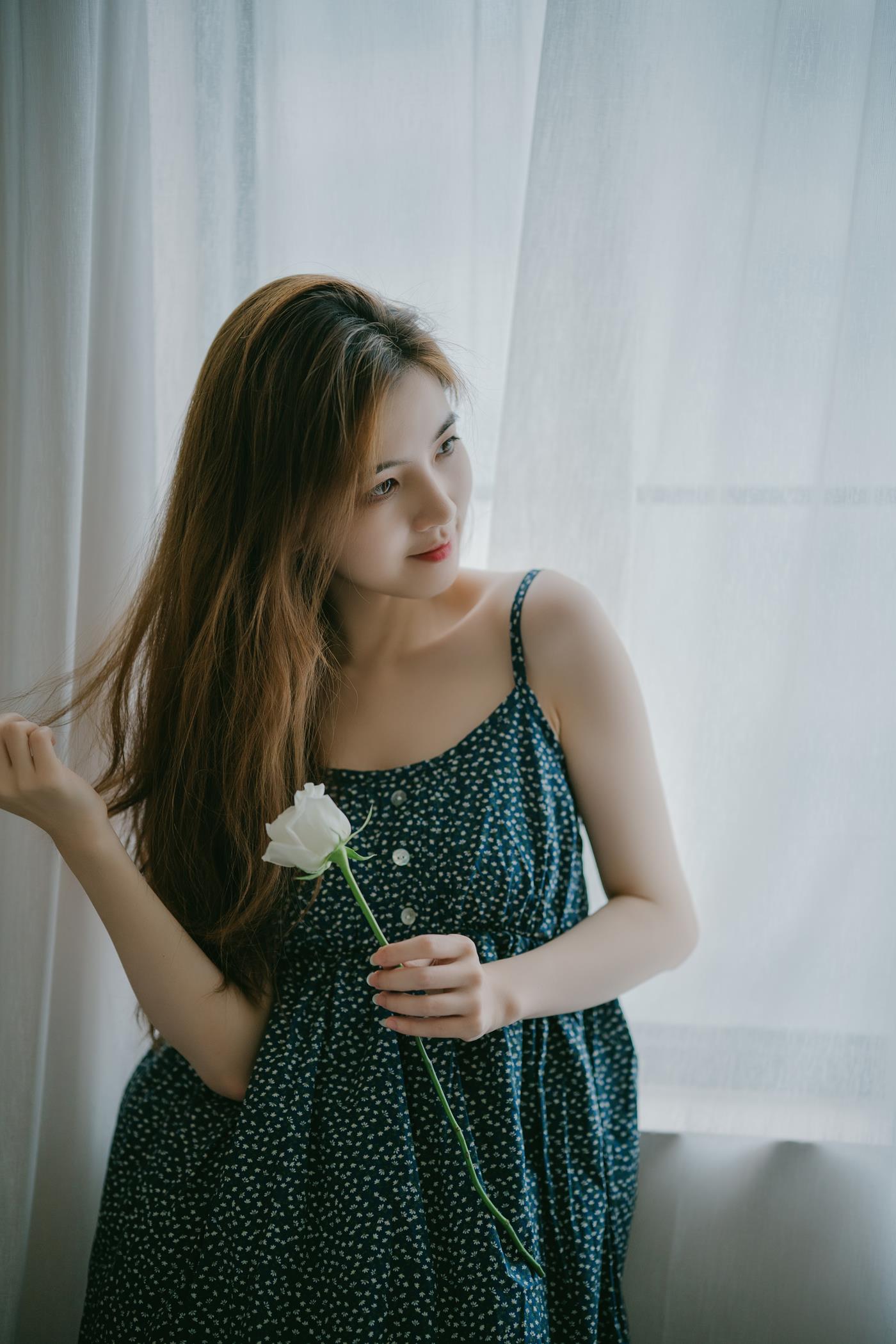 [YITUYU艺图语] 2022.02.09 阴天，想起你也是快乐的 Dtifa丁小妮 [47P/662MB]