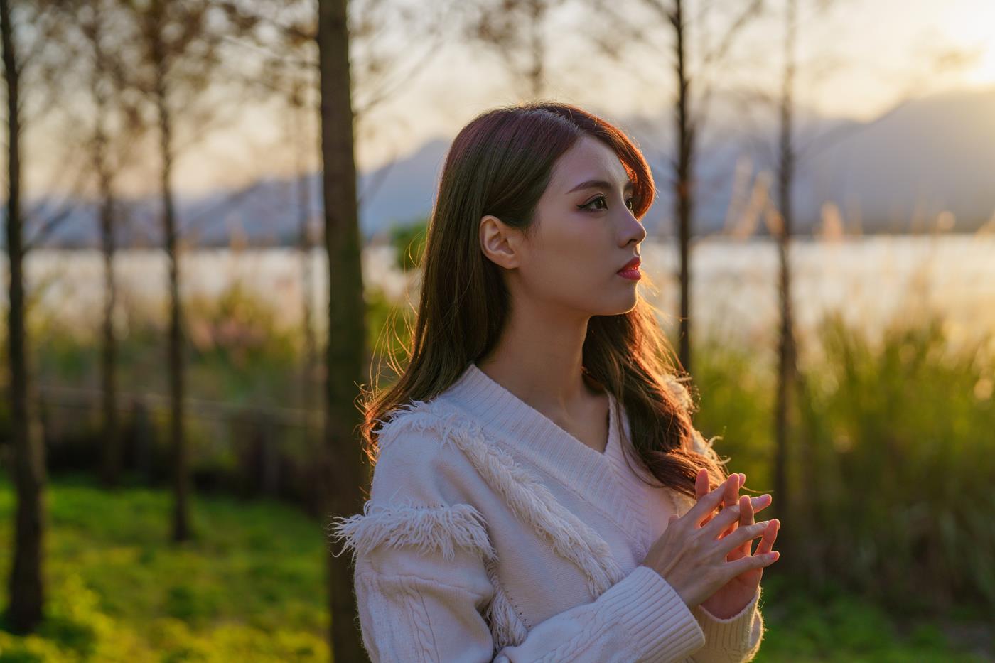 [YITUYU艺图语] 2022.02.03 一叶知秋，秋日水杉树，红色烂漫 滕静 [50P/1.01G]