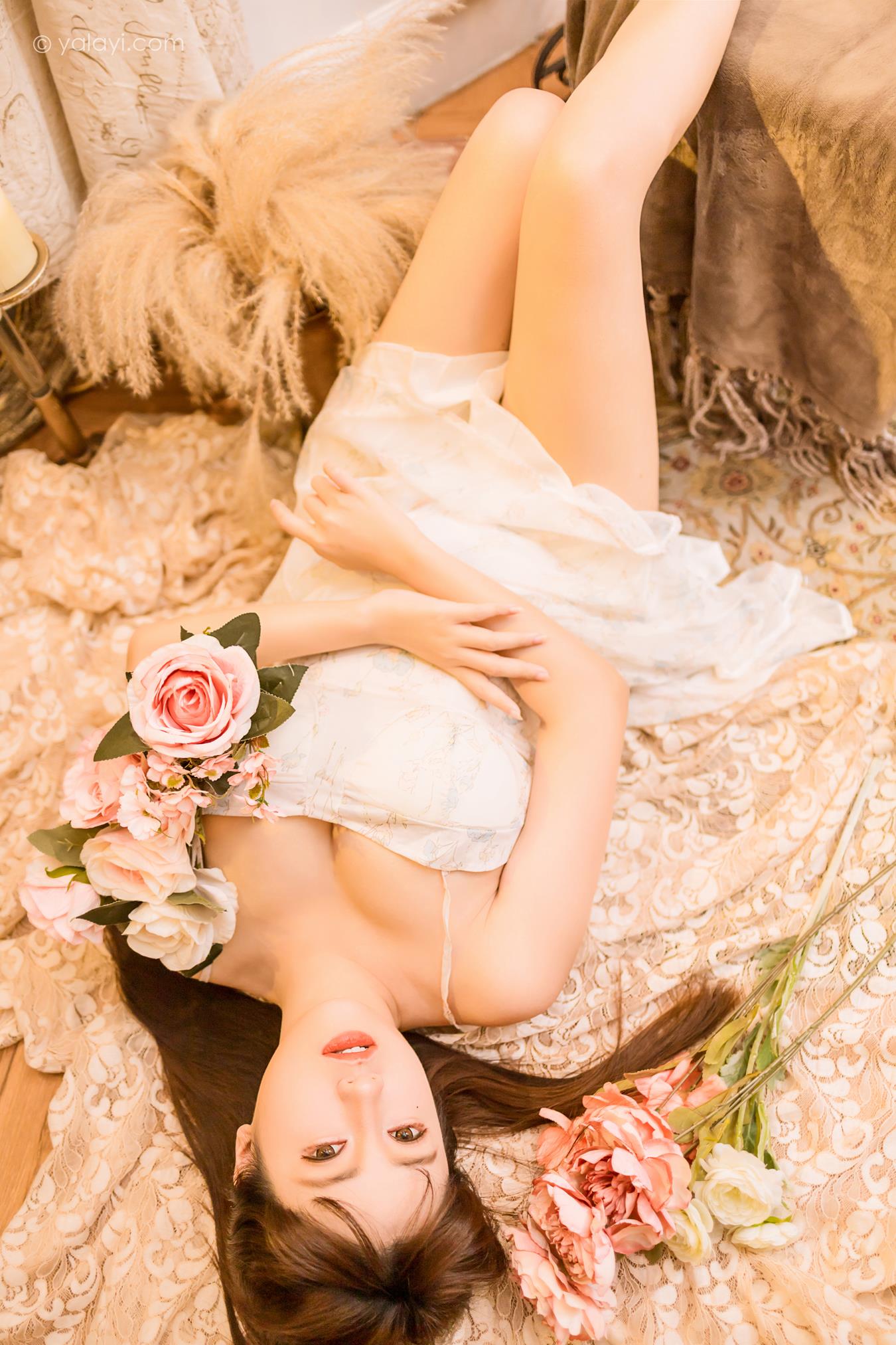 [YALAYI雅拉伊]2022.12.23 NO.992 小小的世界 虞艺[45+1P/512MB]