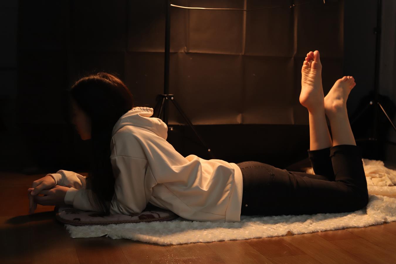 Pary摄影 NO.015 极品美女小芳第一季超近距离拍摄脚底[114P/391MB]