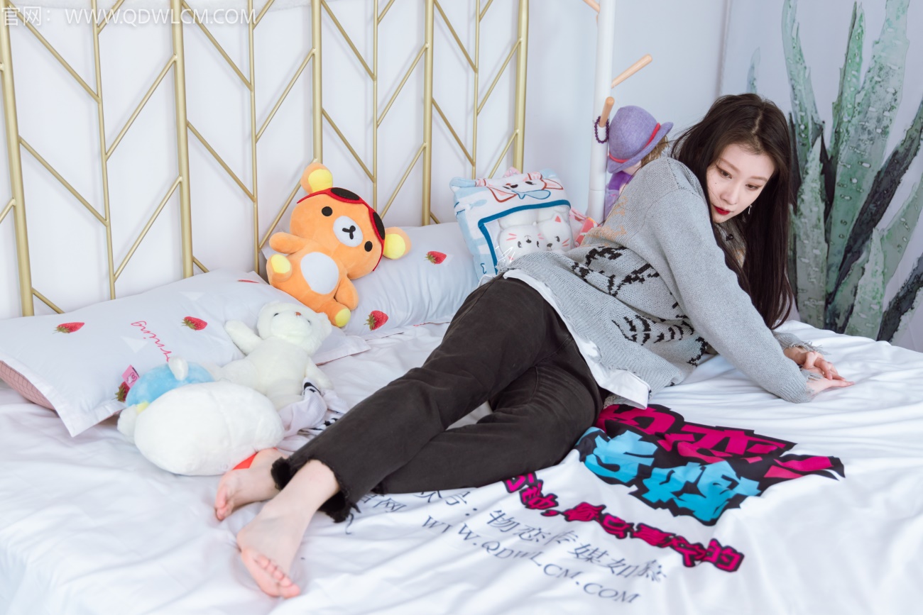 物恋传媒 NO.1380 盲盒[145P/1V/3.96GB]