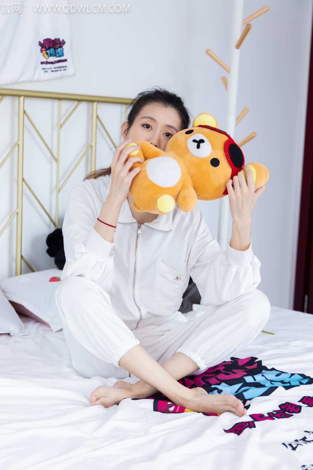 物恋传媒 NO.1377 木木-神秘的森林[152P/1V/3.60GB]