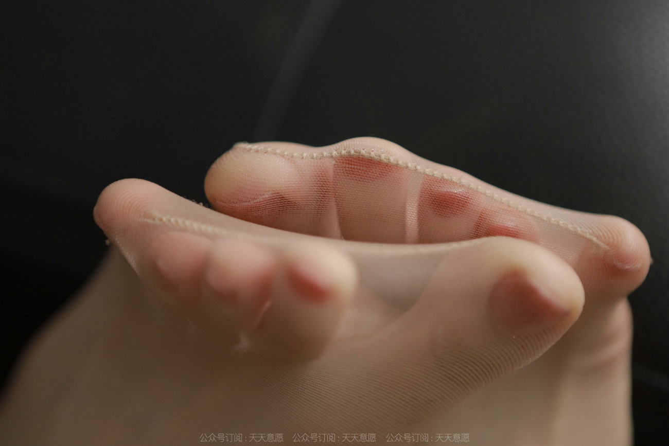 [IESS异思趣向] 耽丝 221107团团 [87P/93MB]