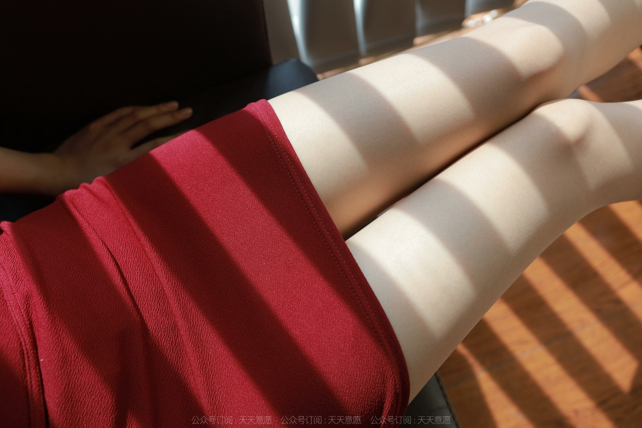 [IESS异思趣向] 耽丝 221103婉萍 [73P/80MB]