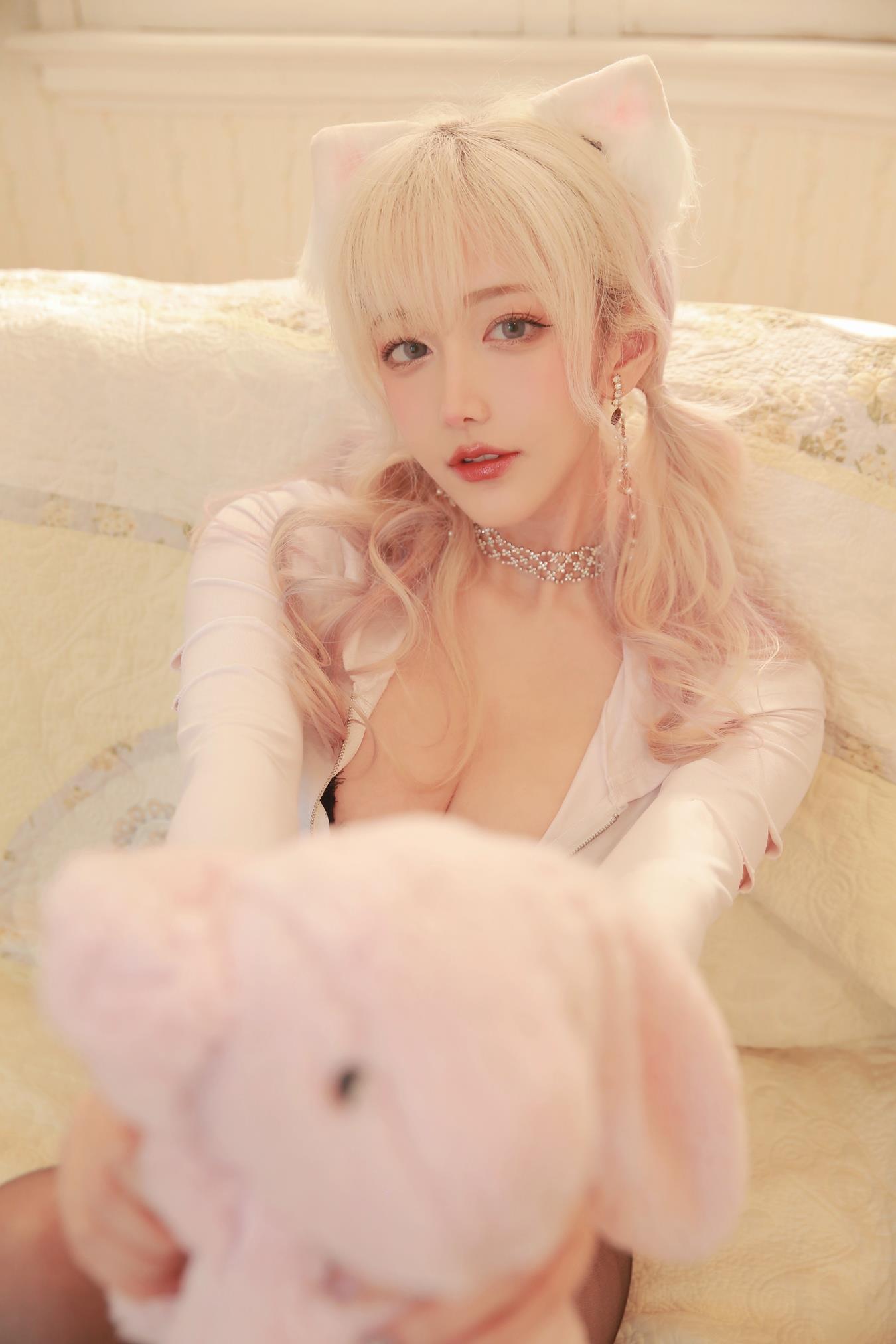 啾小研 - 甜蜜猫女[35P/51MB]