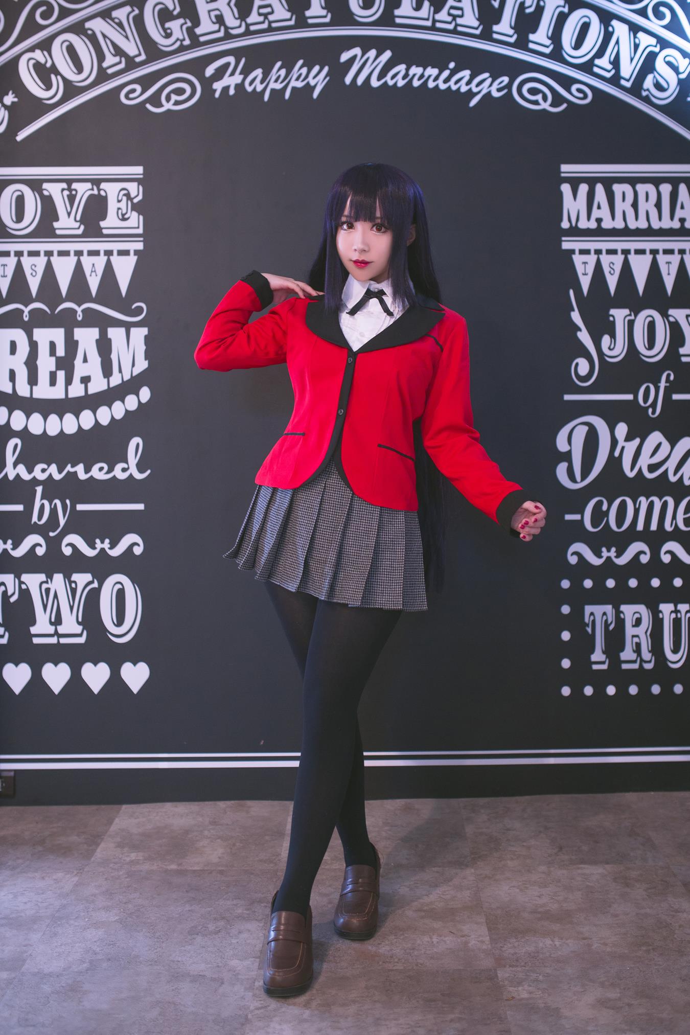 Cos妹子千寻 蛇喰梦子 [40P/274MB]