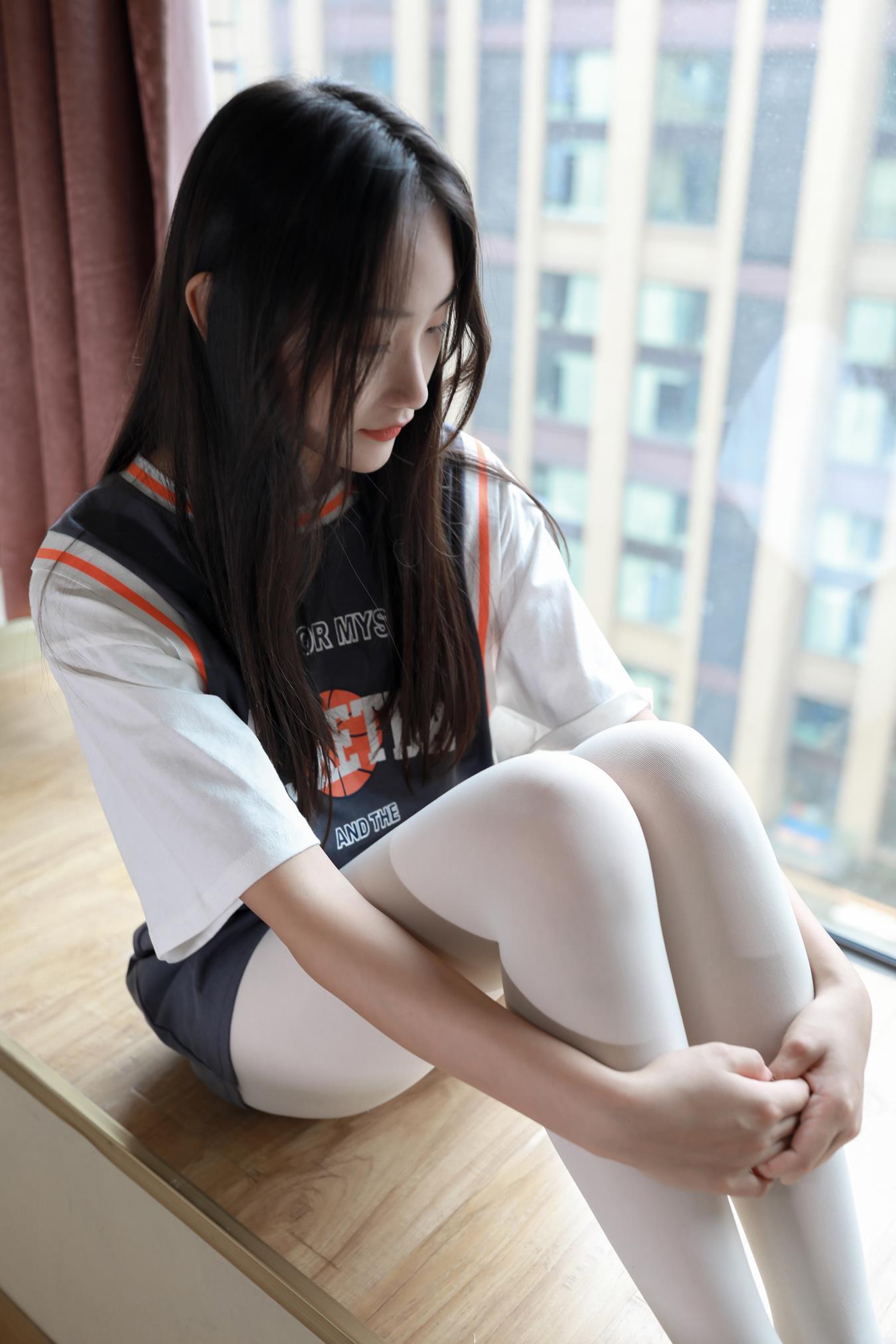 [MZSOCK]爱美足 NO.137 君君[78P/1V/2.02GB]