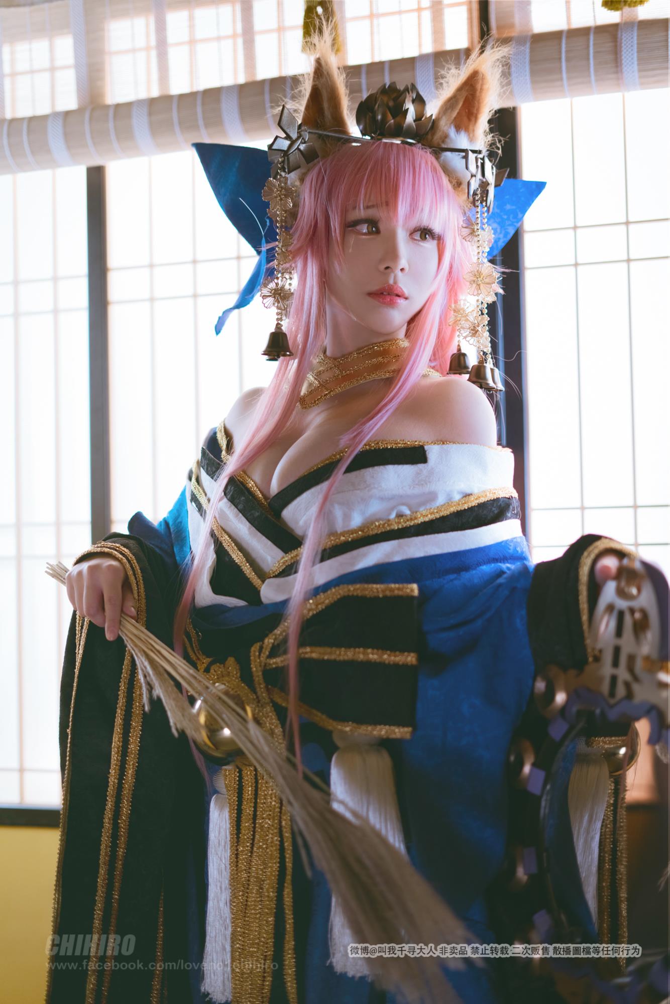 Cos妹子千寻 玉藻前Caster2 [150P/194MB]