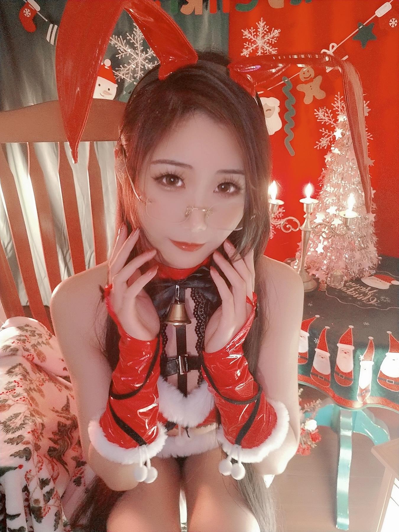 曉美媽 - 圣诞自拍[11P/23MB]