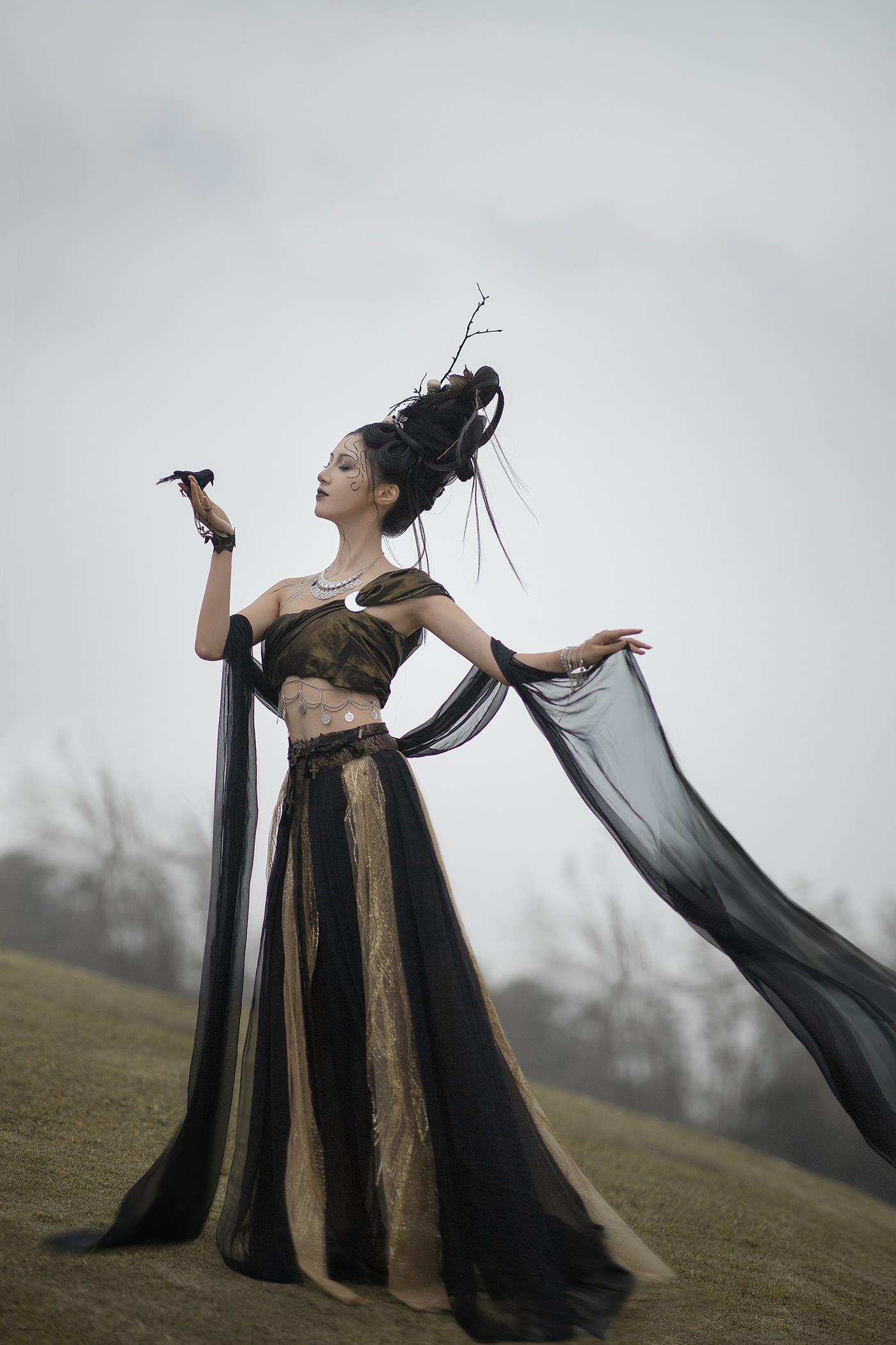 [YITUYU艺图语] 2022.02.26 亦魔亦仙 十八重川 [22P/283MB]