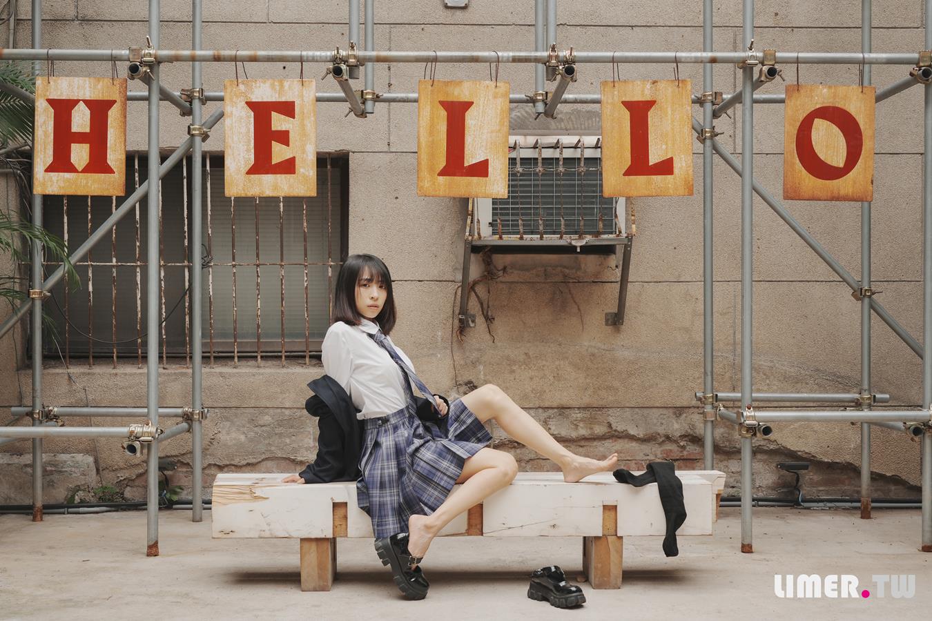 Limerence原创 NO.037 子子 JK小腿袜到裸足的偷窥视角[181P/1V/5.40GB]