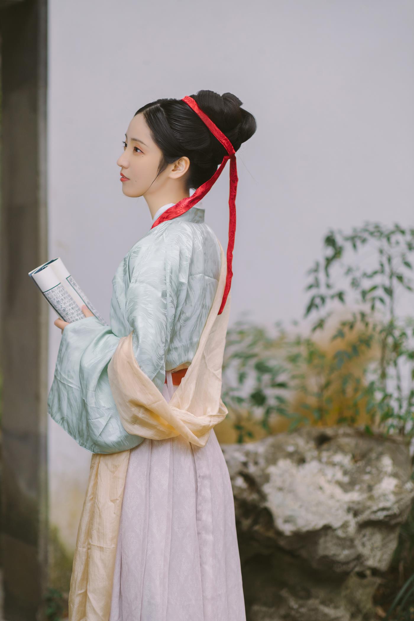 [YITUYU艺图语] 2022.02.27 山水风月皆下等，唯有眼前心上人 小温暖想要个大太阳 [25P/198MB]