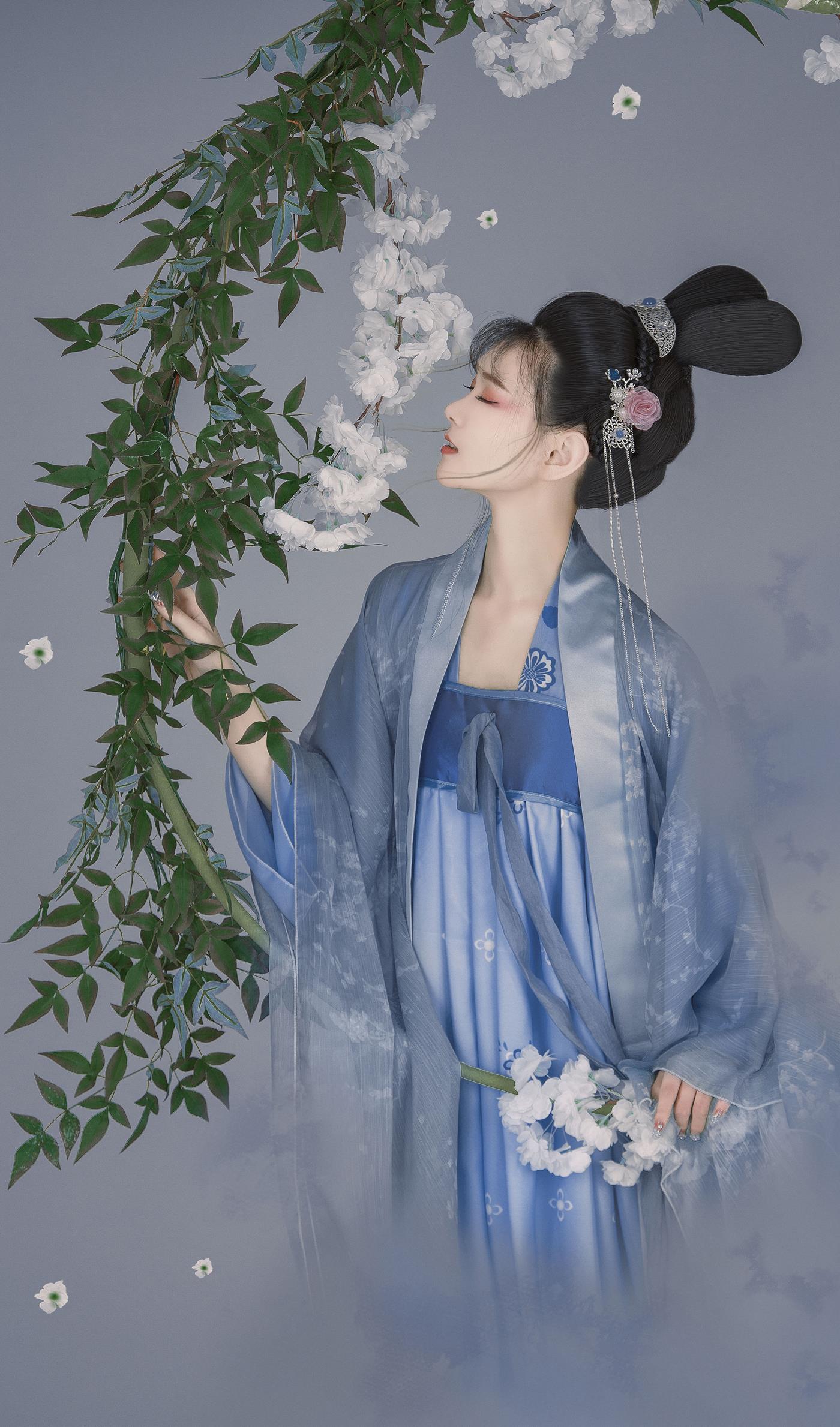 [YITUYU艺图语] 2022.02.28 缕青丝 欣宝 [22P/422MB]