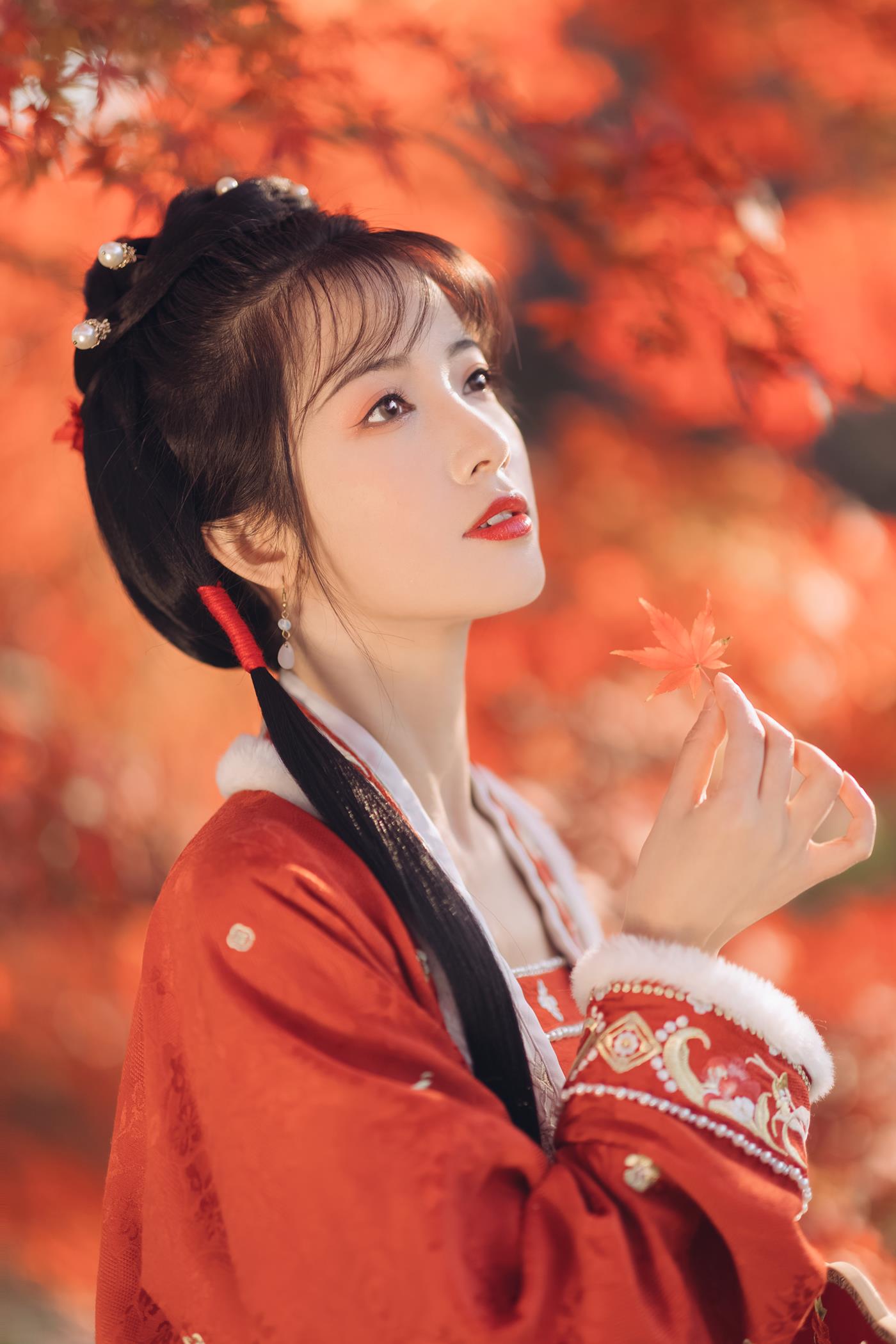 [YITUYU艺图语] 2022.03.02 秋风渐老 一只阿梦崽 [42P/350MB]